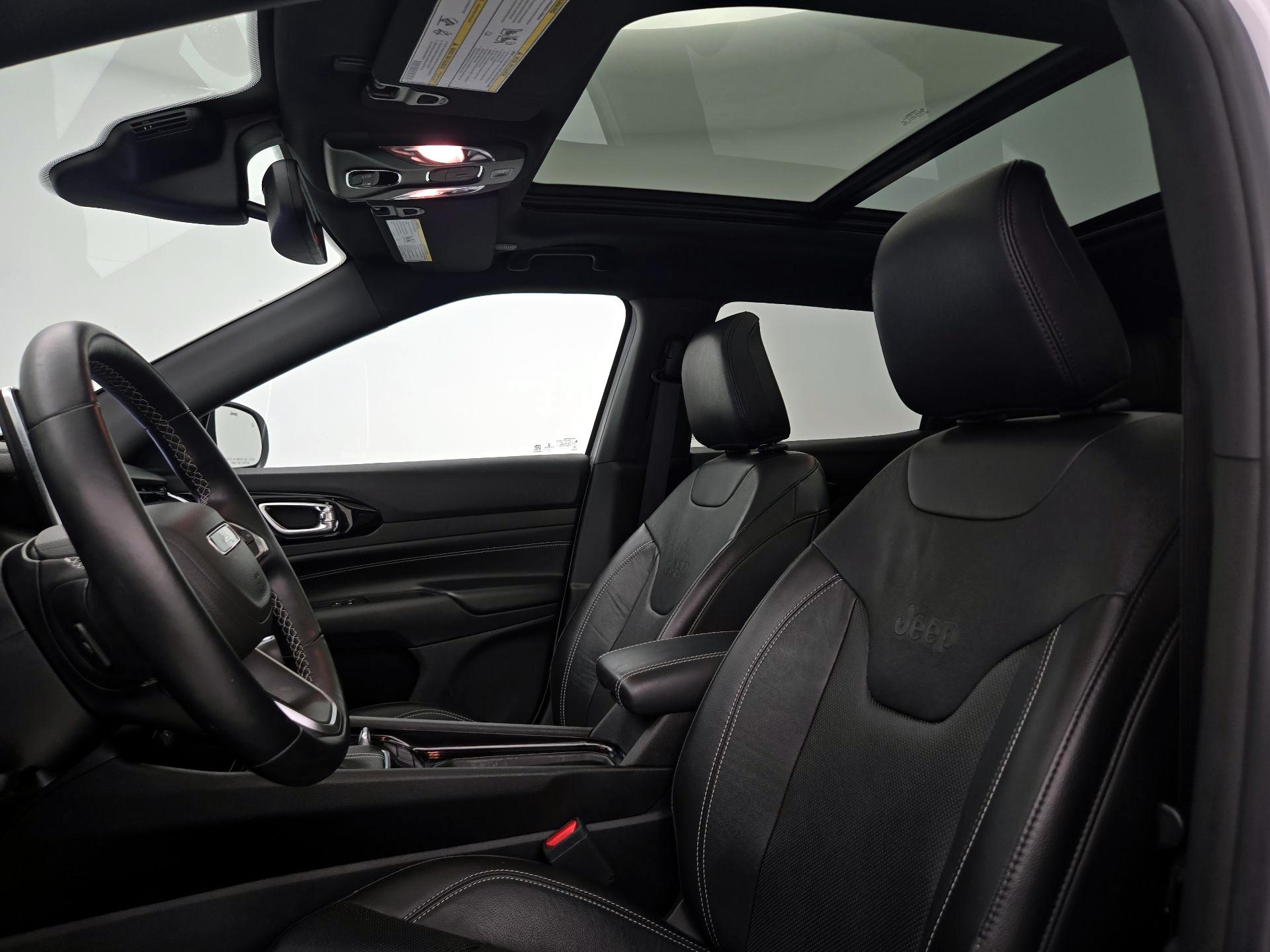 Thumbnail: 2022 Jeep Compass - 20