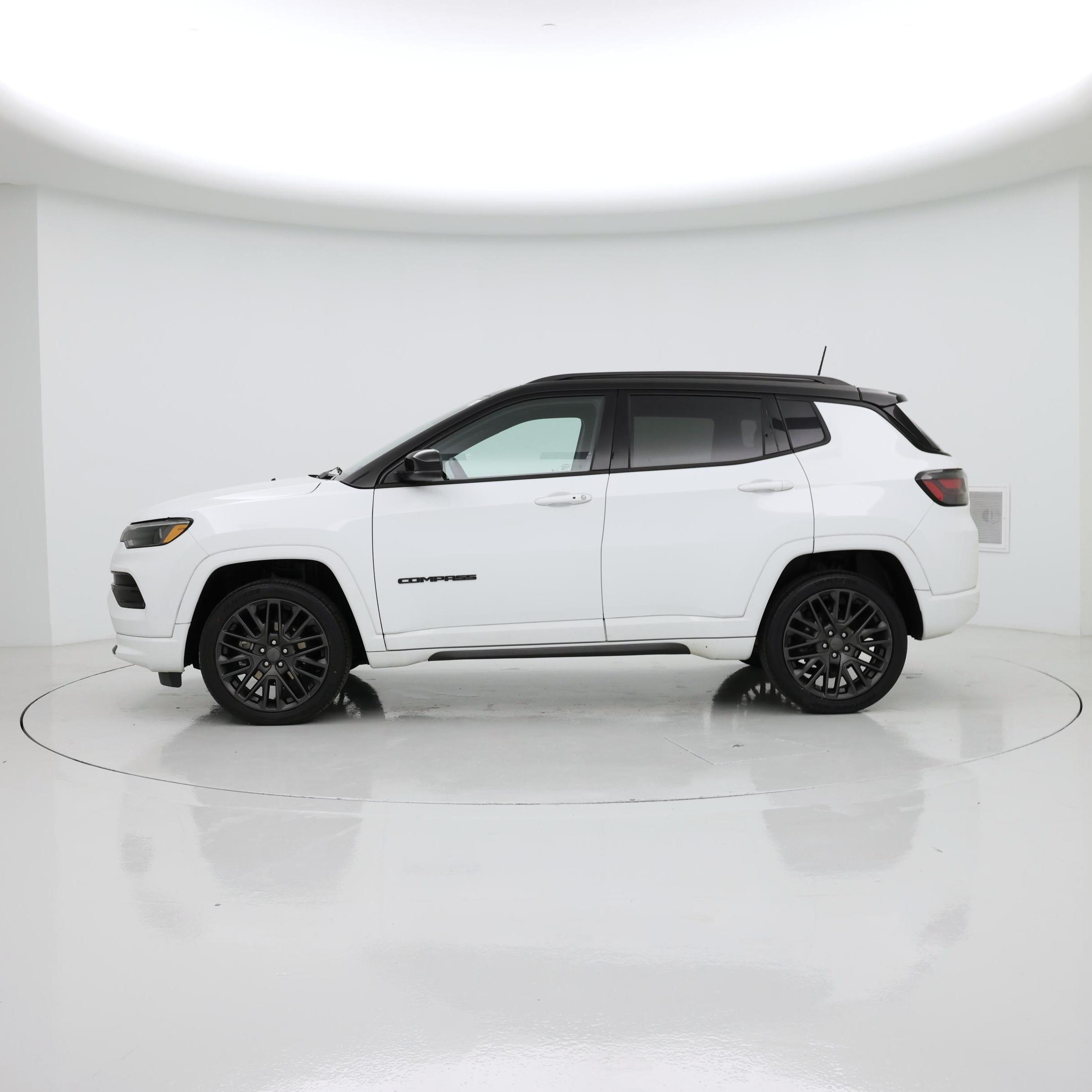 Thumbnail: 2022 Jeep Compass - 3
