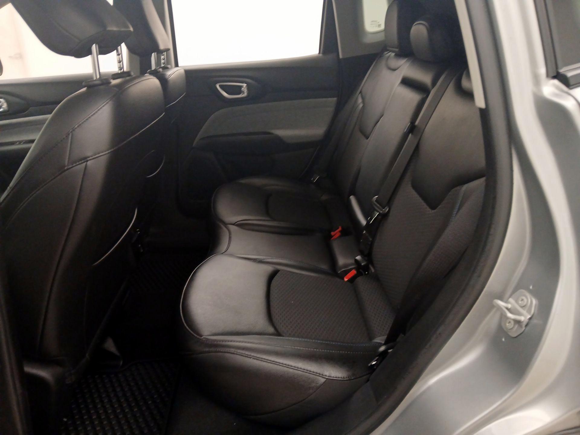 Thumbnail: 2022 Jeep Compass - 17