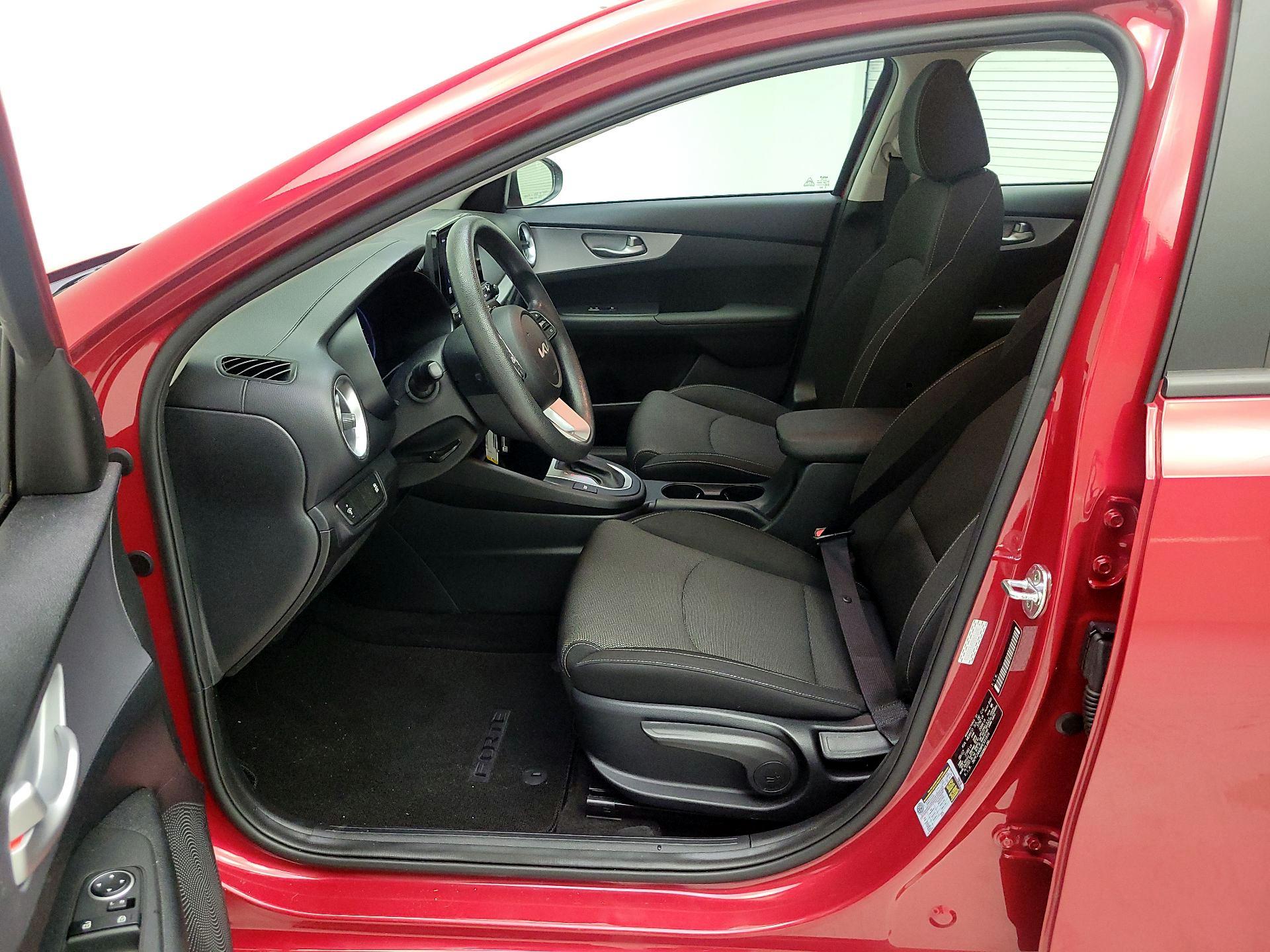 Thumbnail: 2023 Kia Forte - 11