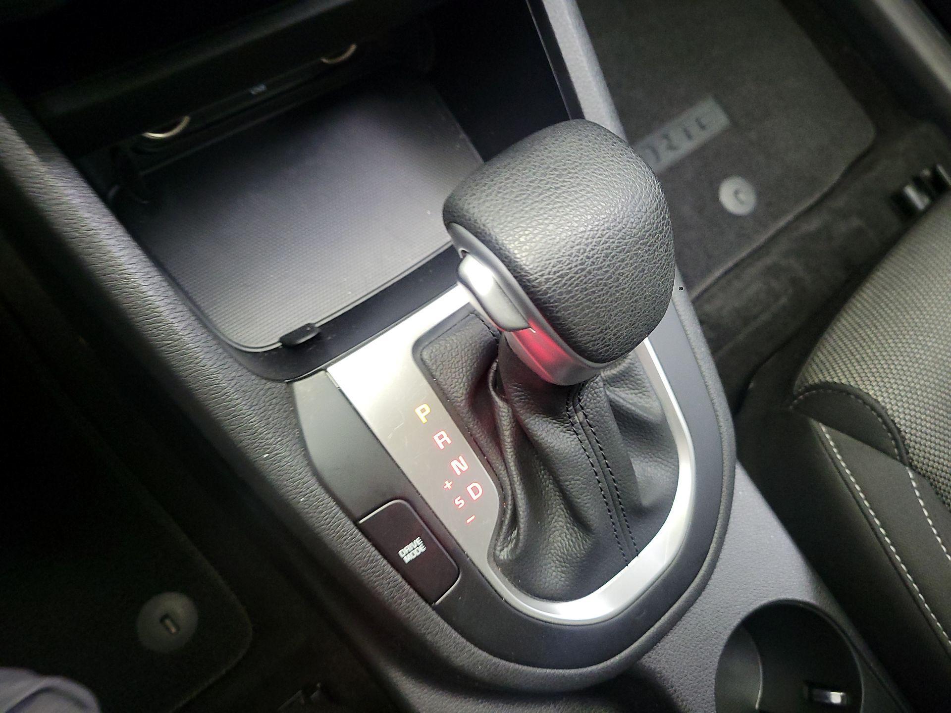 Thumbnail: 2023 Kia Forte - 17
