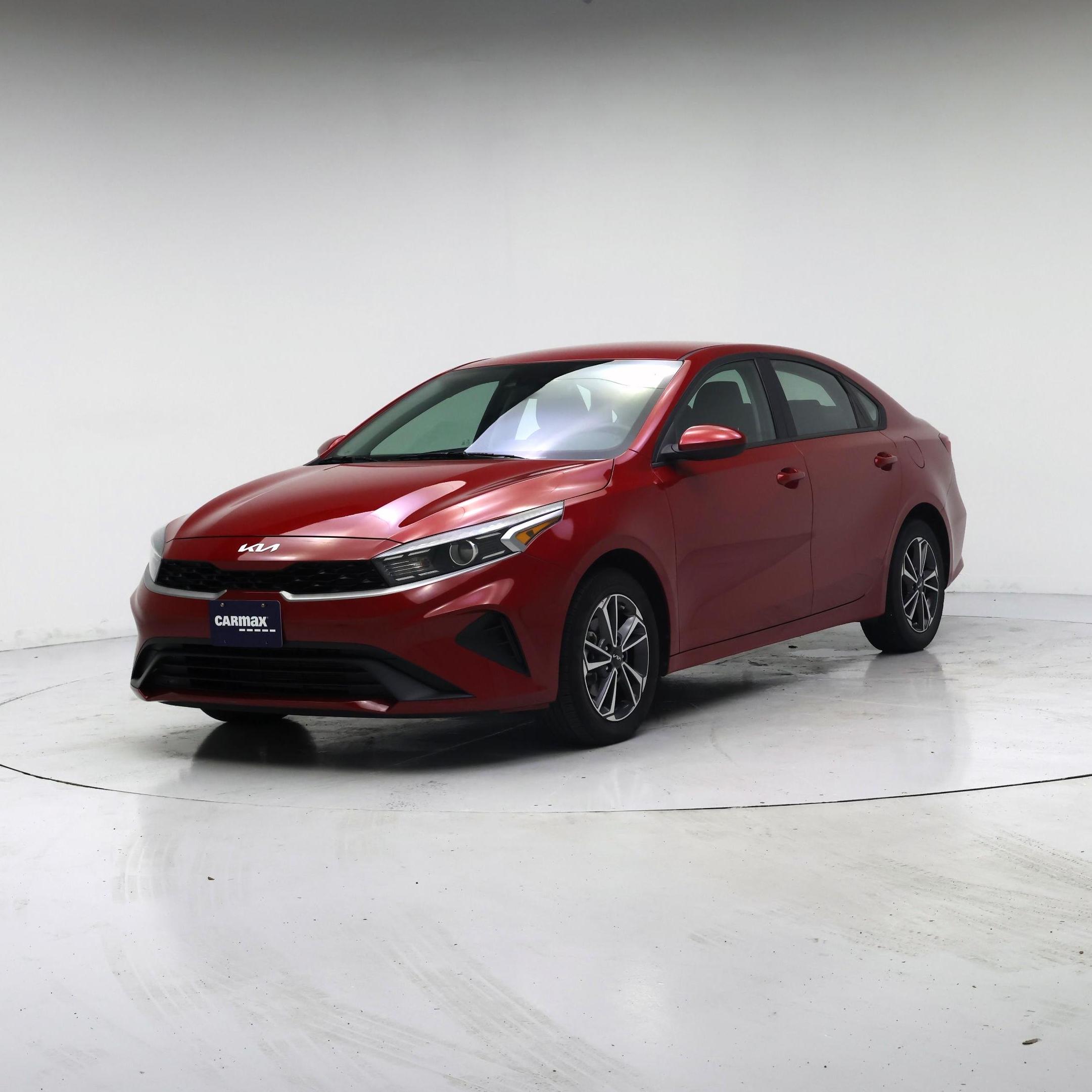 Thumbnail: 2023 Kia Forte - 4