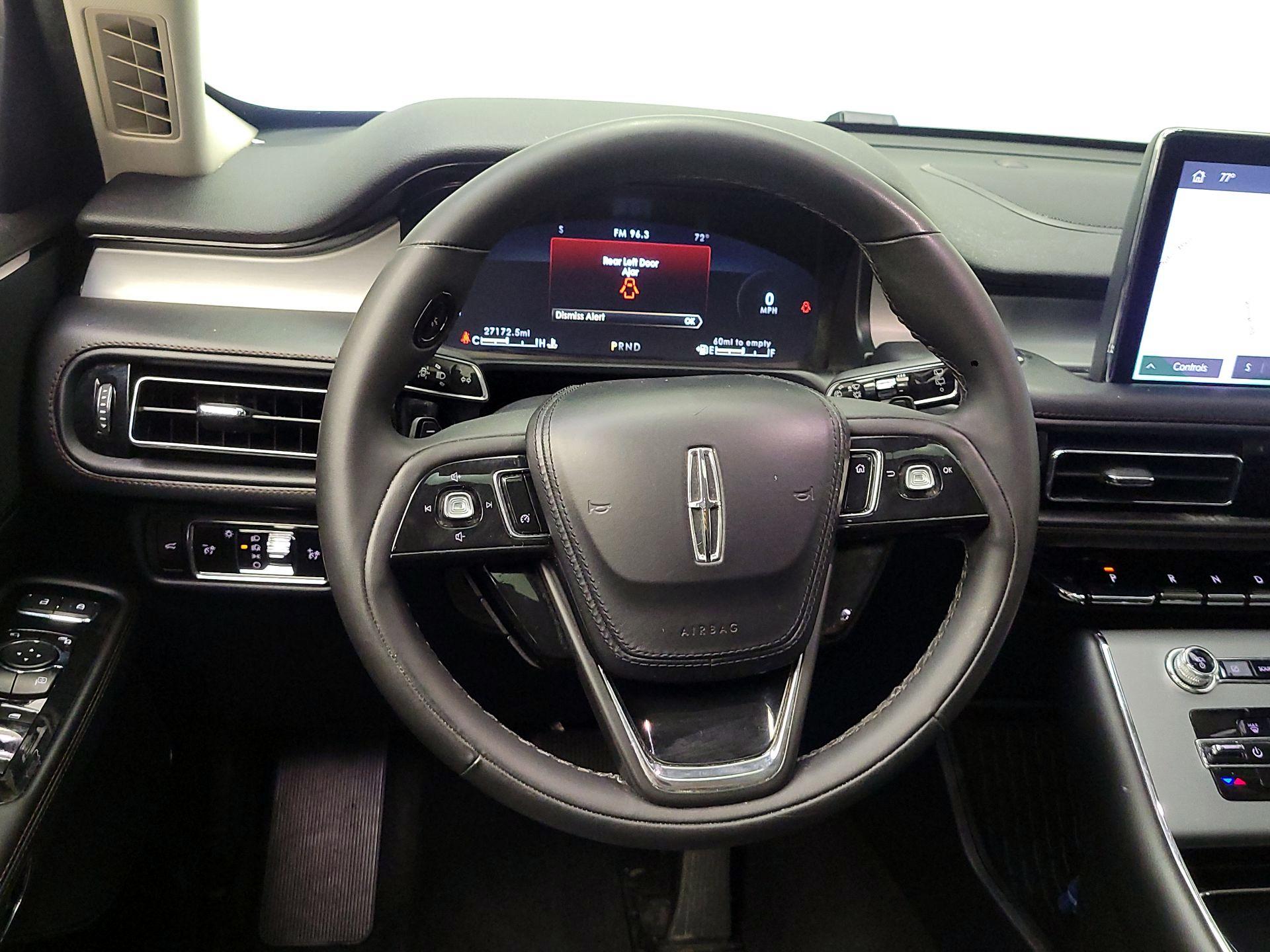 Thumbnail: 2023 Lincoln Aviator - 10
