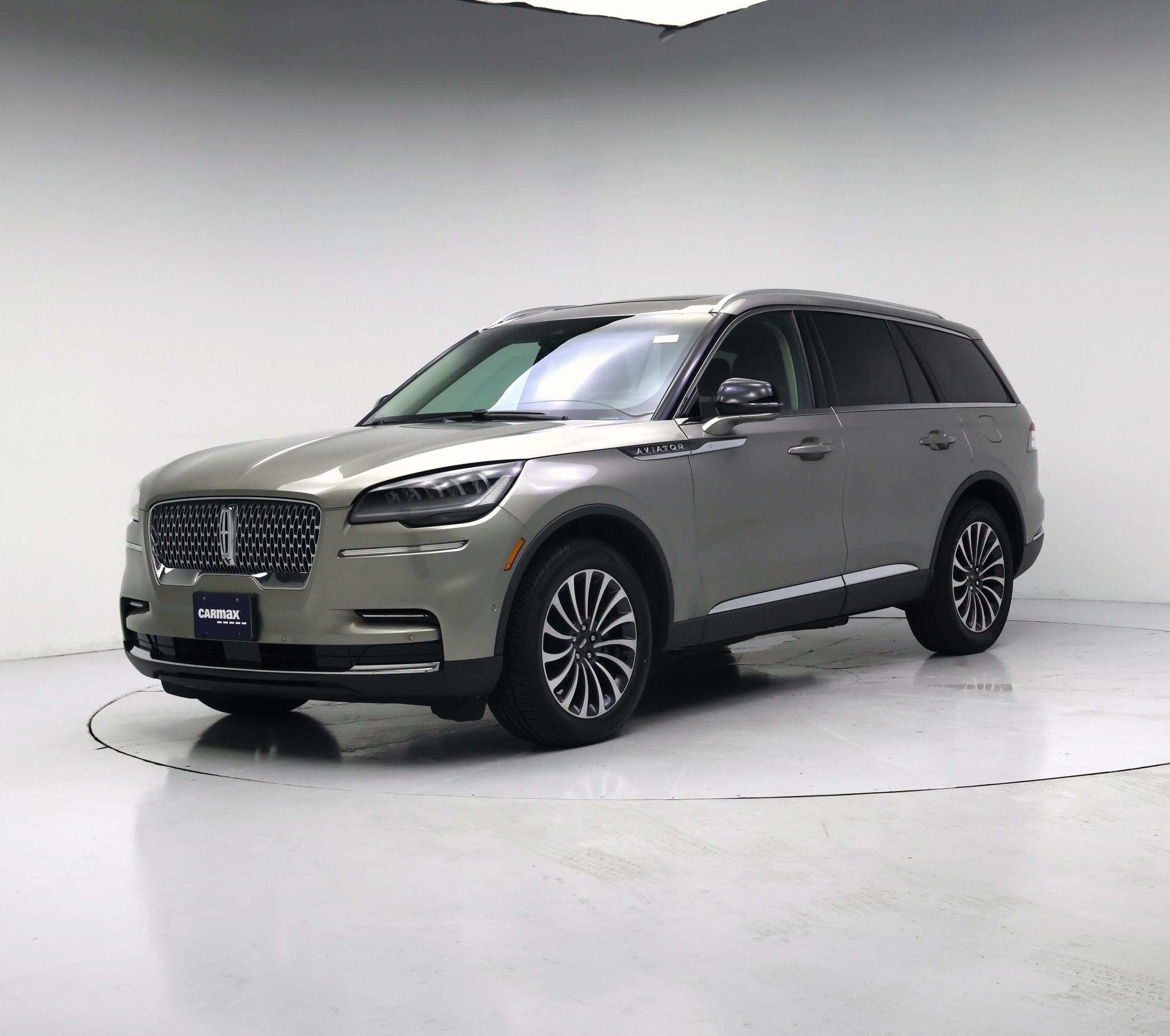 Thumbnail: 2023 Lincoln Aviator - 4