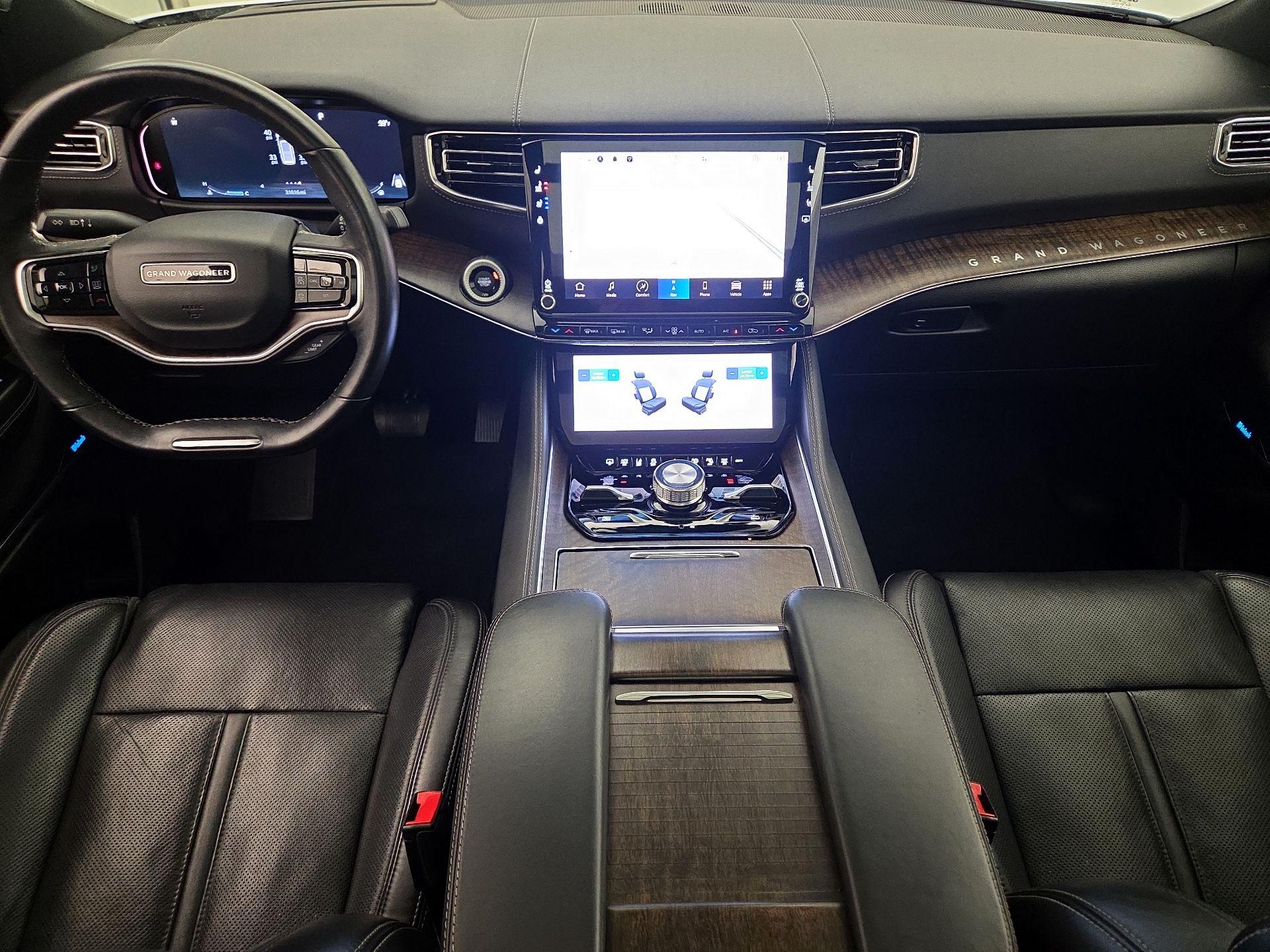 Thumbnail: 2022 Jeep Grand Wagoneer - 9