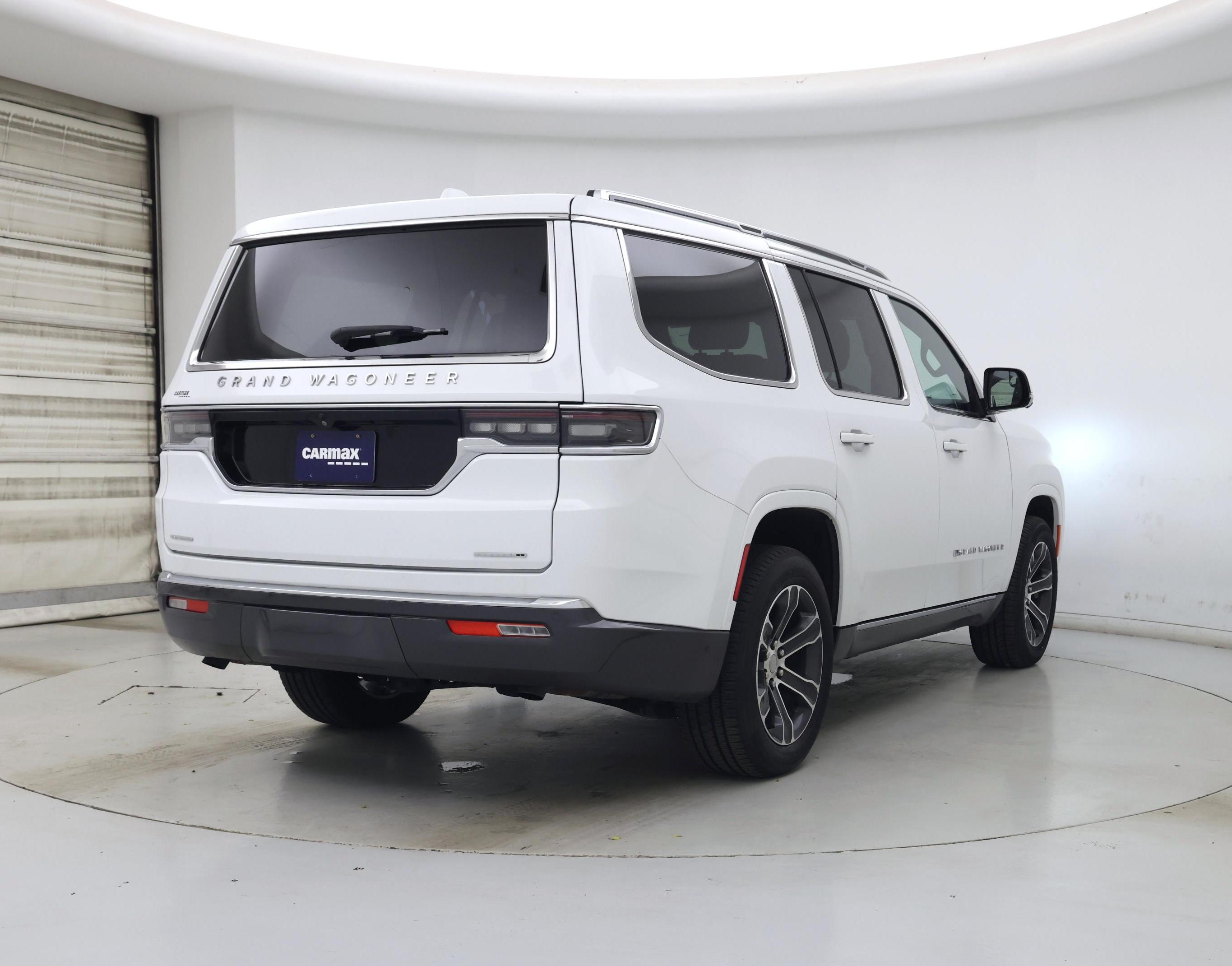 Thumbnail: 2022 Jeep Grand Wagoneer - 8