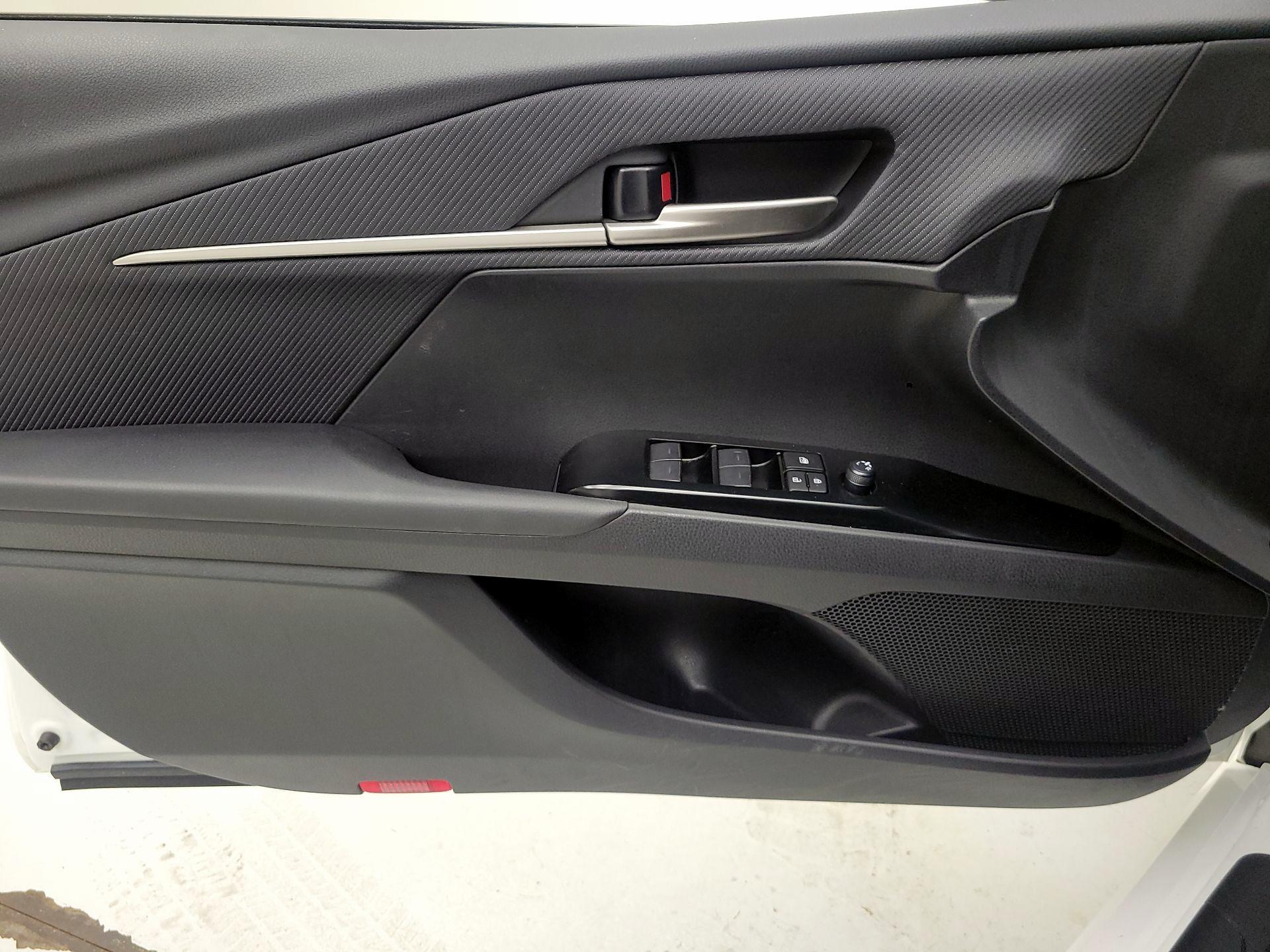 Thumbnail: 2025 Toyota Camry - 10