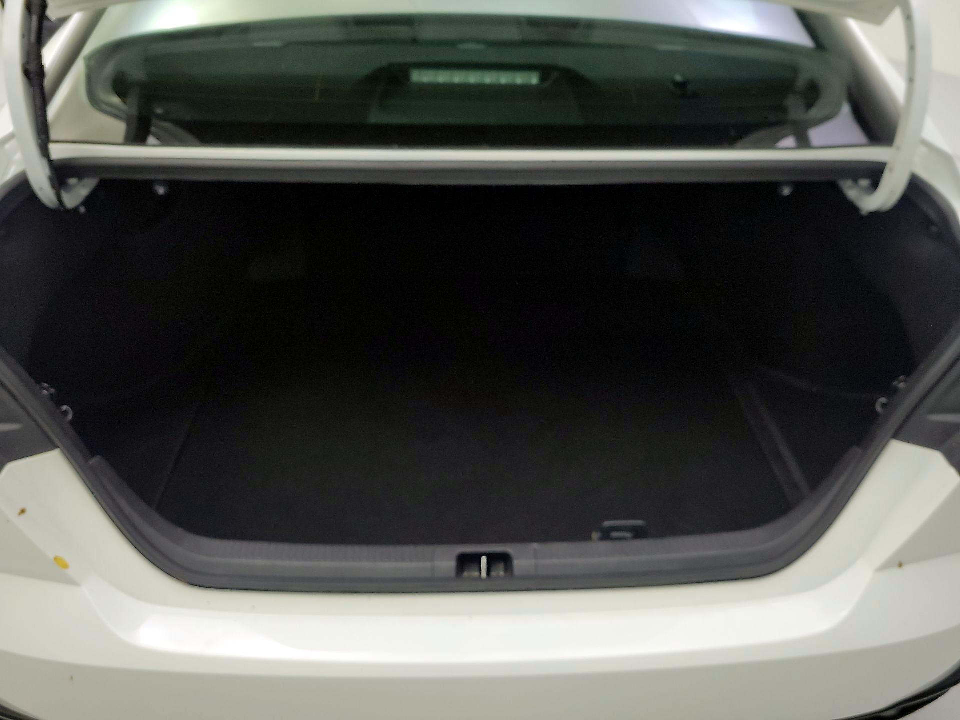 Thumbnail: 2025 Toyota Camry - 18