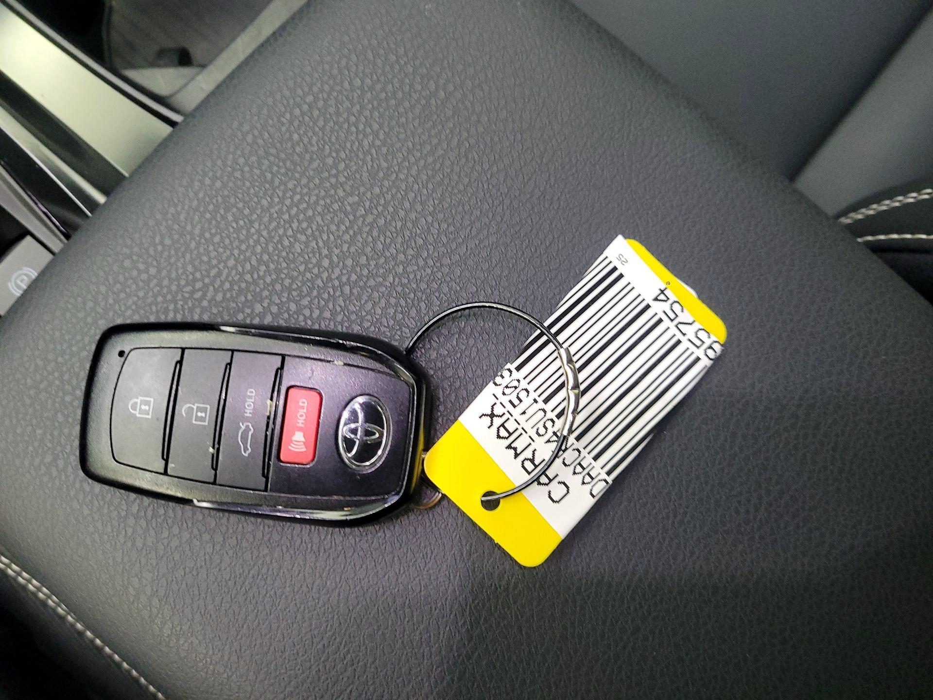 Thumbnail: 2025 Toyota Camry - 20