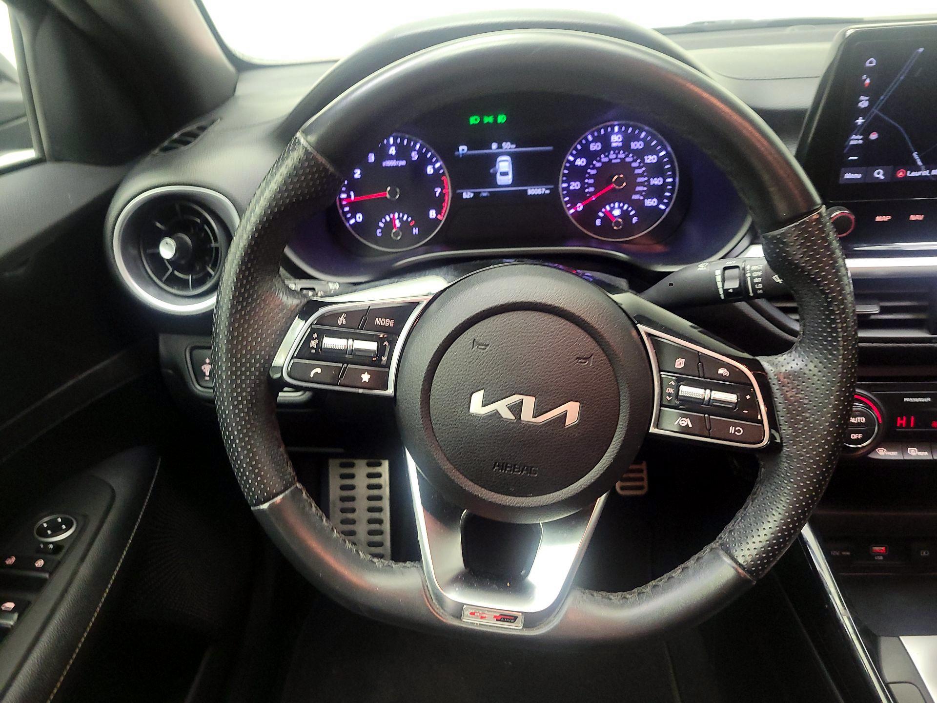Thumbnail: 2023 Kia Forte - 10