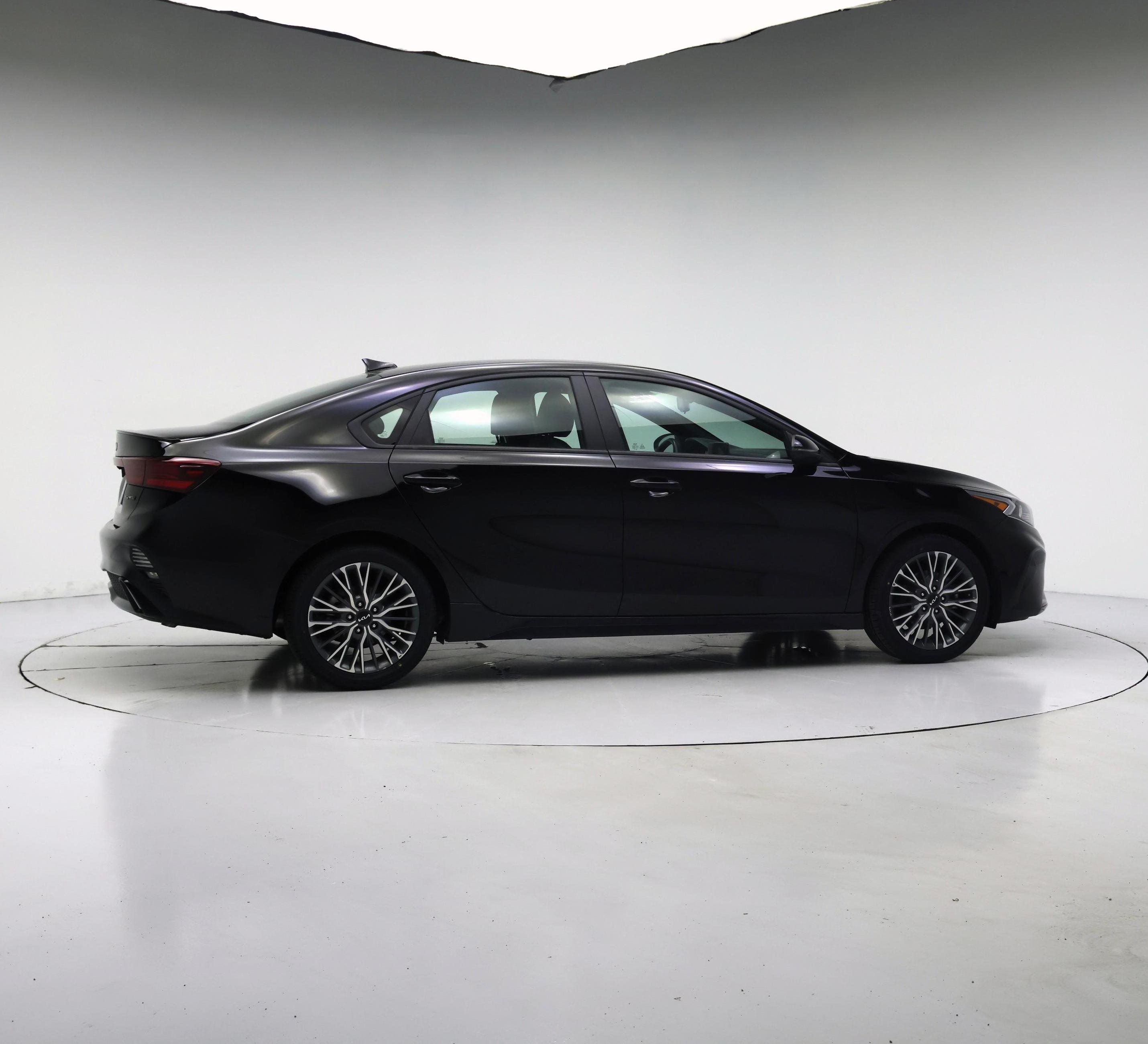 Thumbnail: 2023 Kia Forte - 7