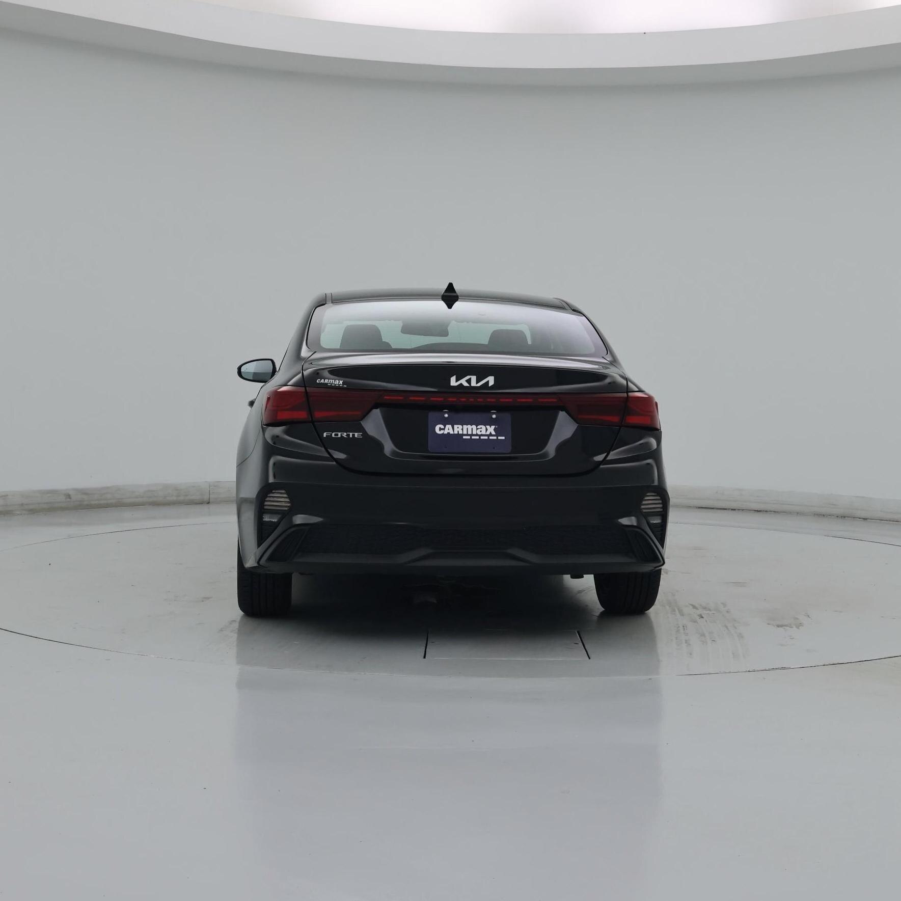 Thumbnail: 2023 Kia Forte - 6