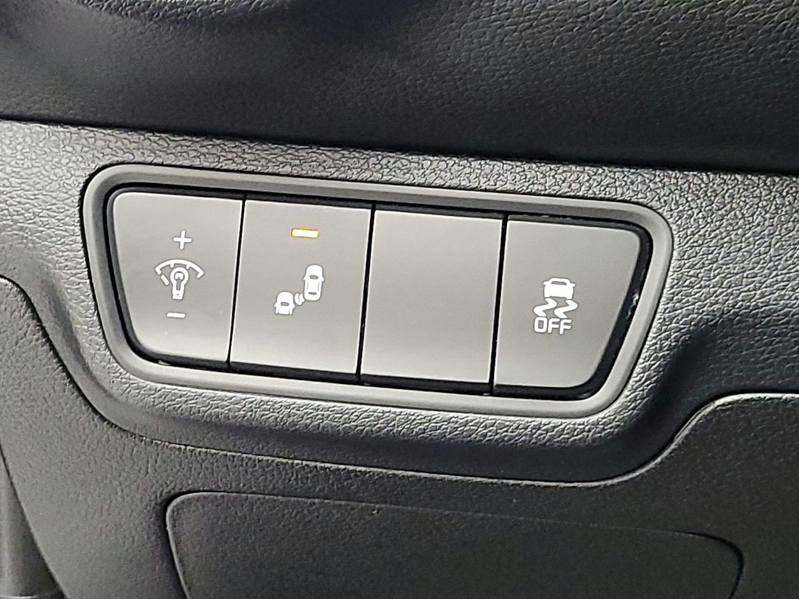 2023 Kia Forte GT-Line - Photo 14