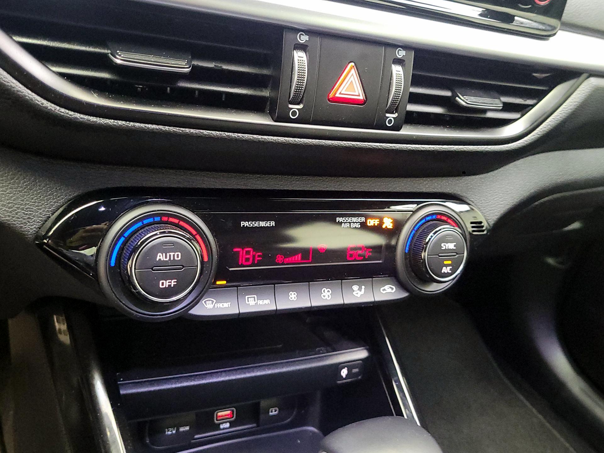 Thumbnail: 2023 Kia Forte - 17