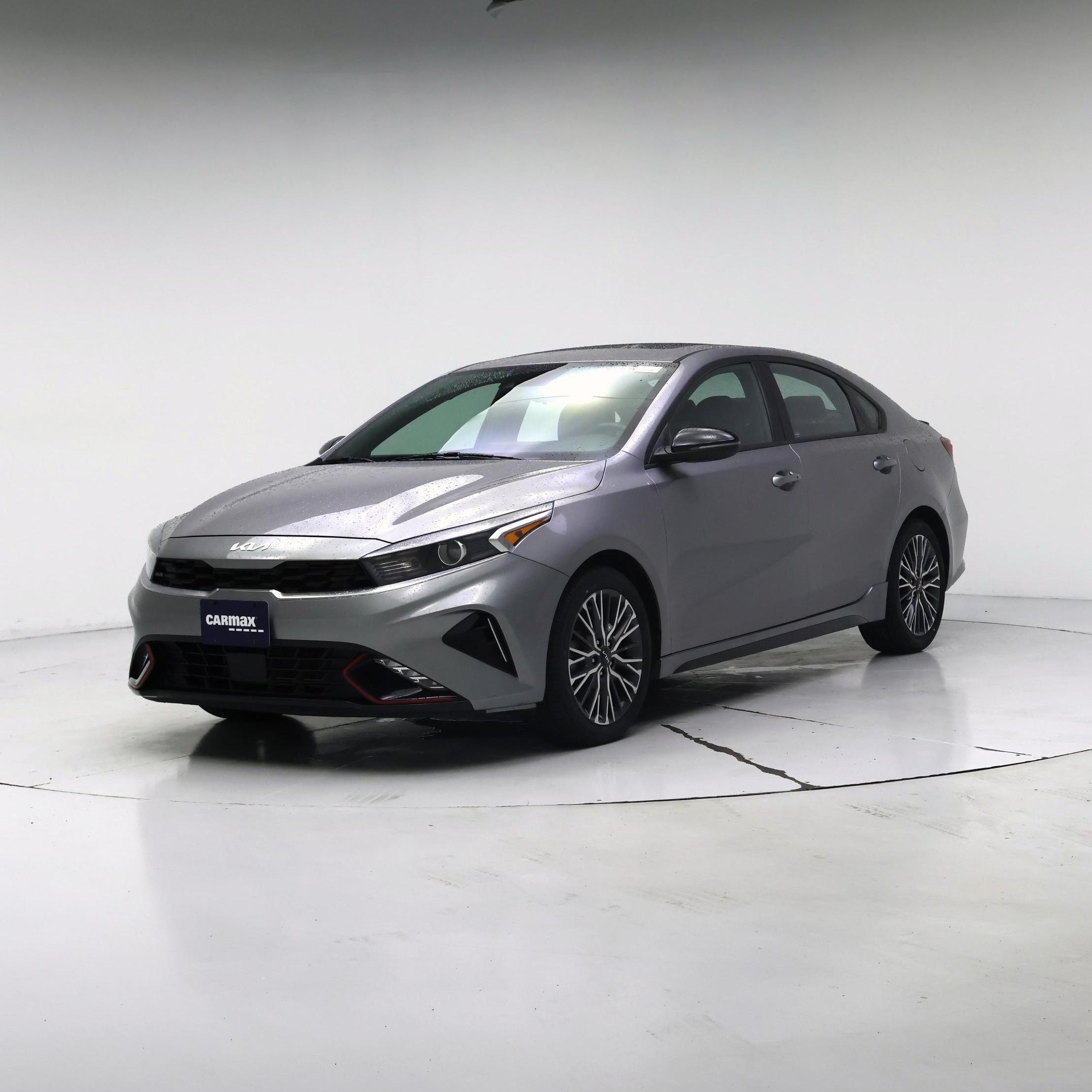 Thumbnail: 2023 Kia Forte - 4