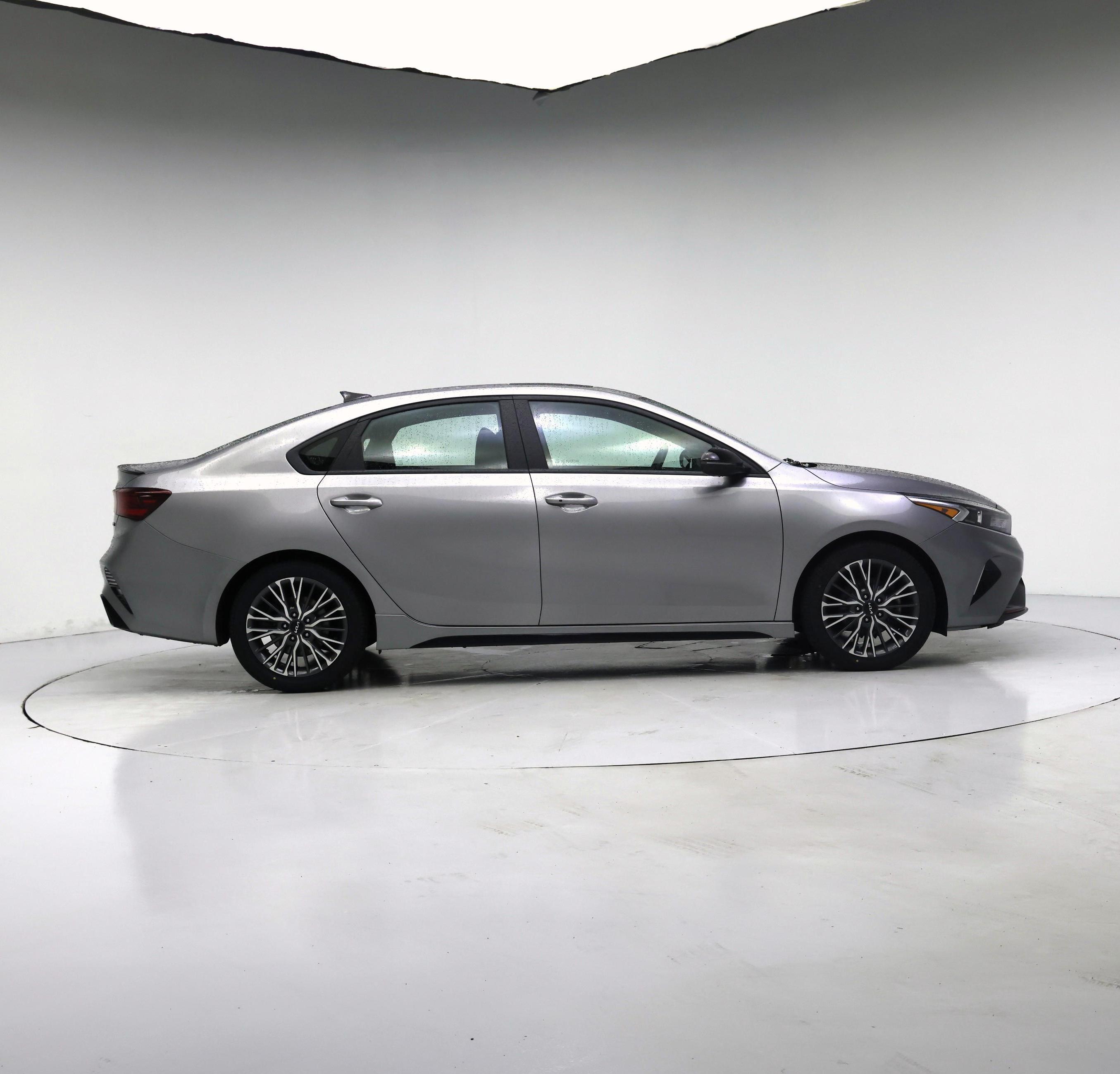 Thumbnail: 2023 Kia Forte - 7