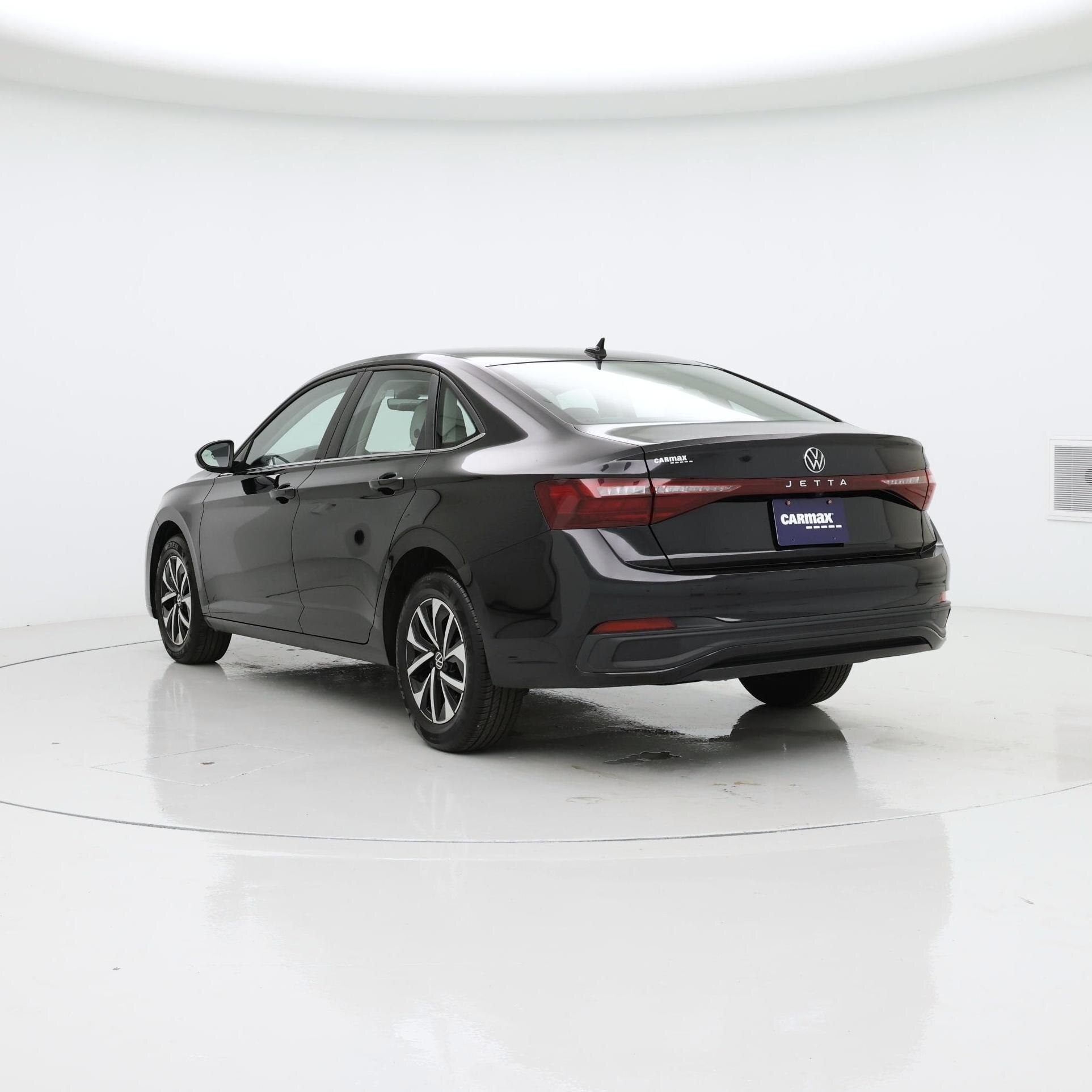 Thumbnail: 2025 Volkswagen Jetta - 2