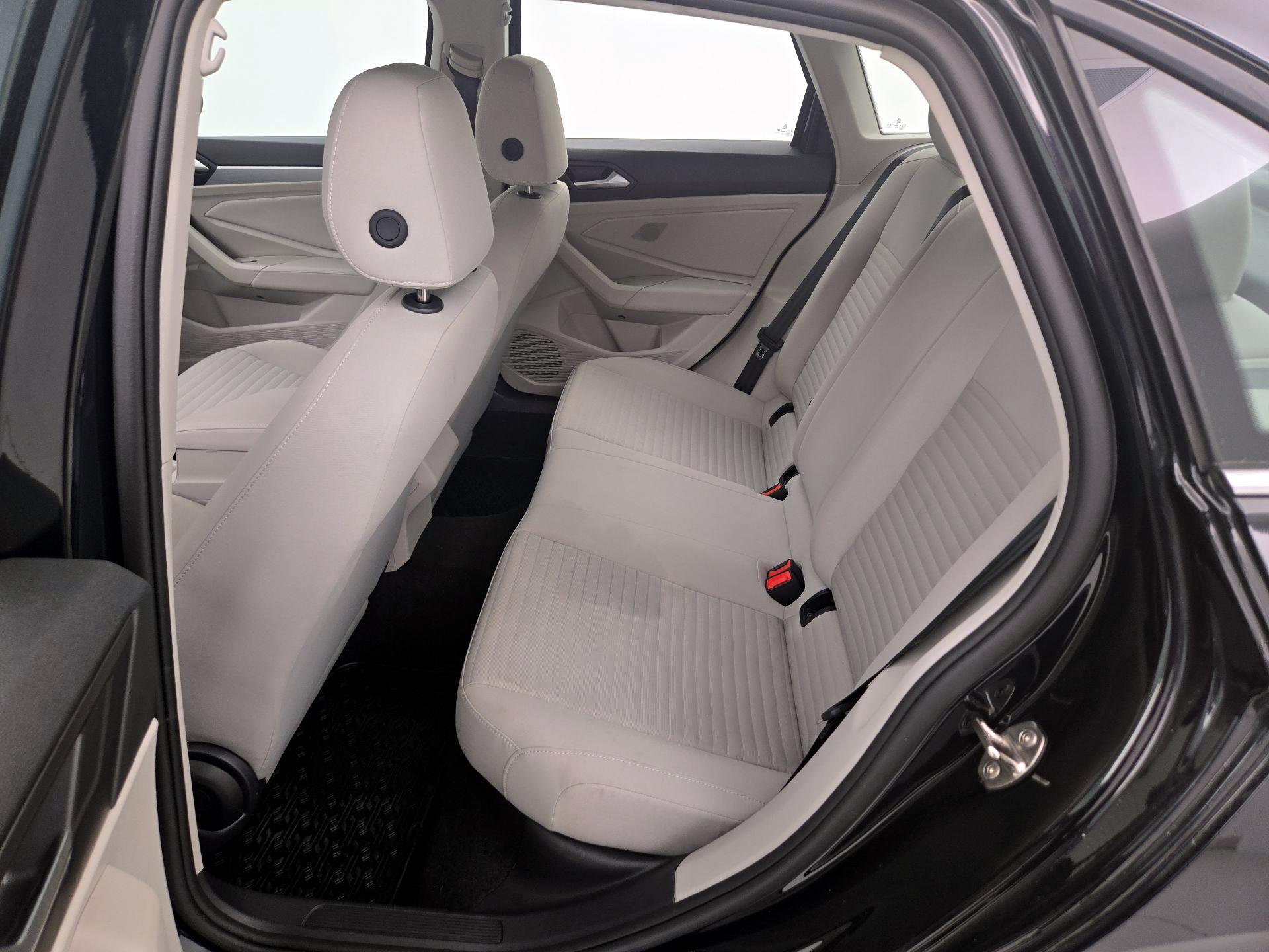 Thumbnail: 2025 Volkswagen Jetta - 19