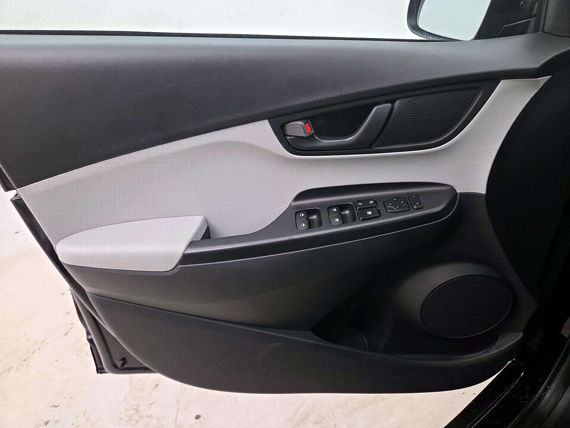 Thumbnail: 2023 Hyundai Kona - 12