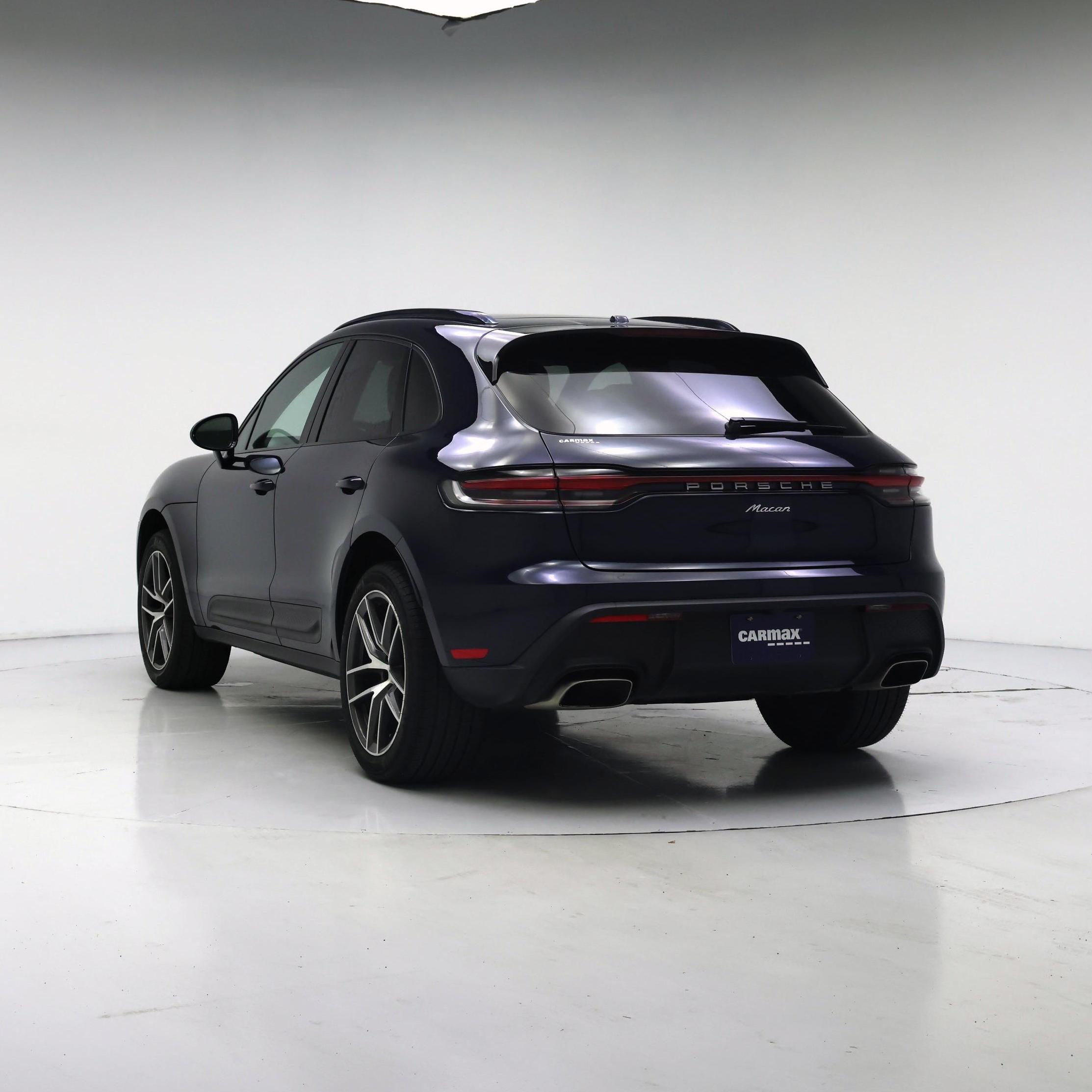 Thumbnail: 2022 Porsche Macan - 2