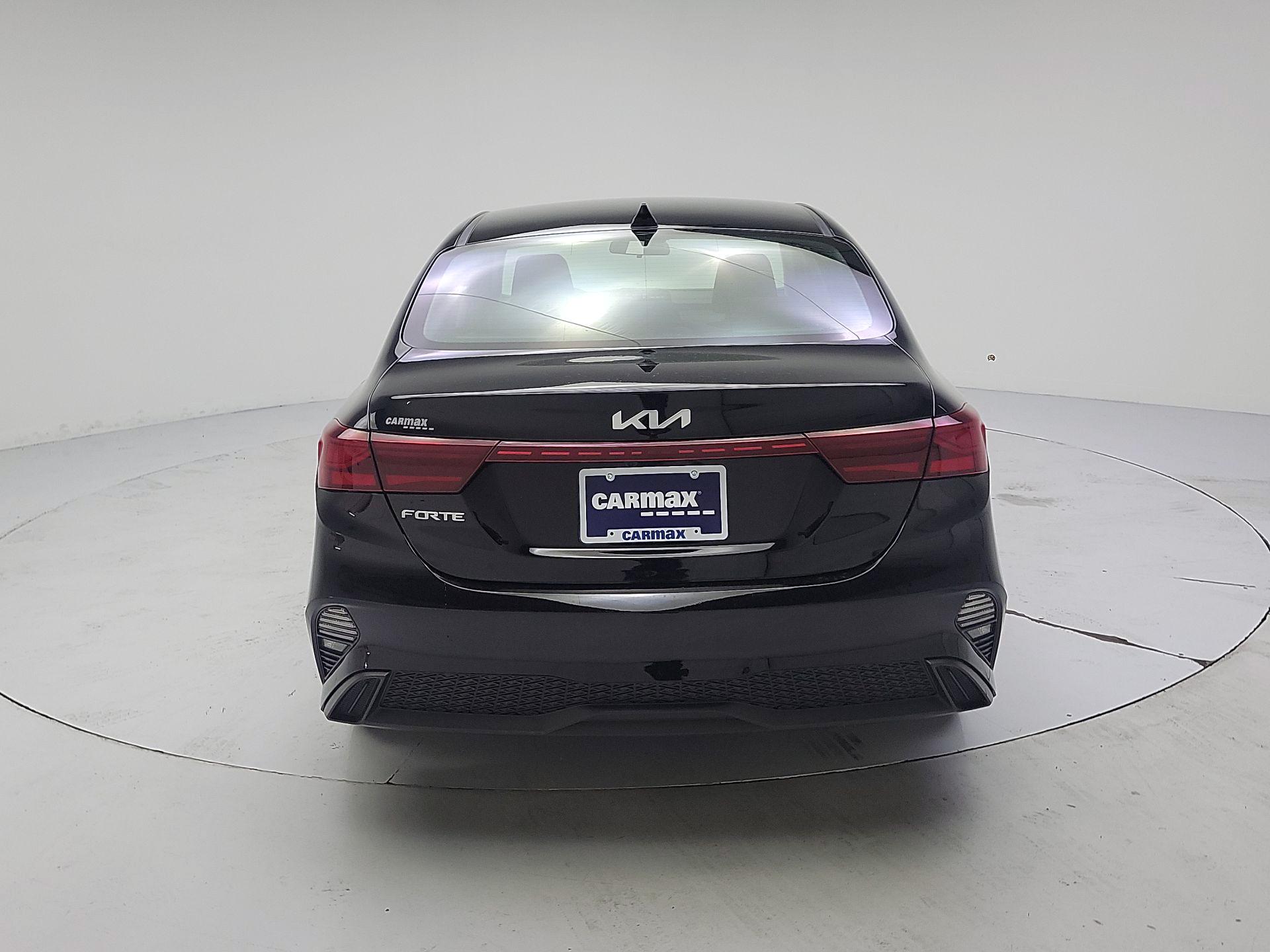 Thumbnail: 2023 Kia Forte - 6