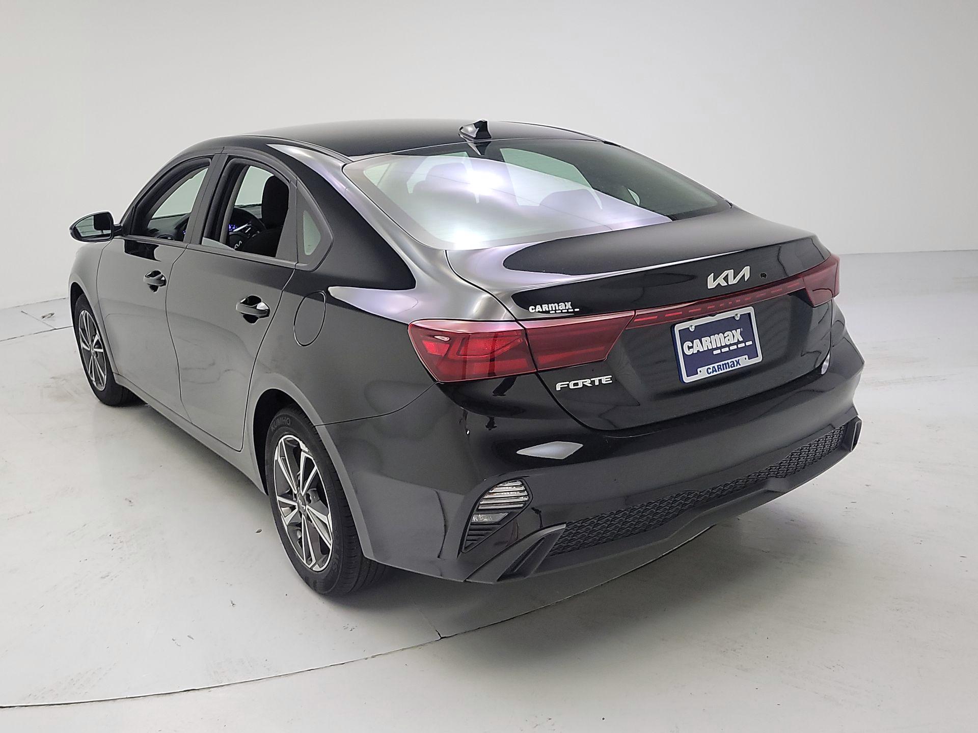 Thumbnail: 2023 Kia Forte - 7