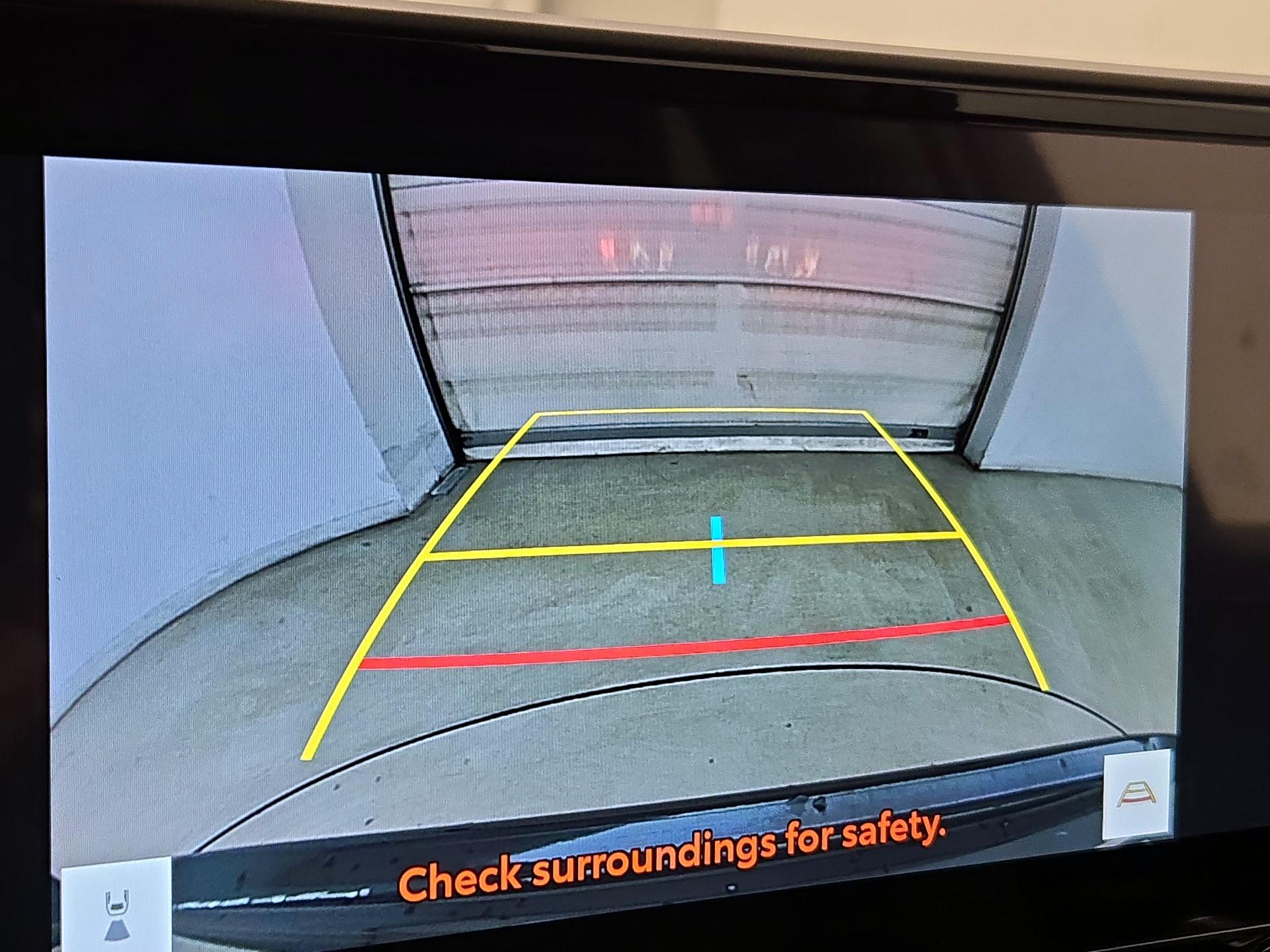 Thumbnail: 2023 Toyota Highlander - 14