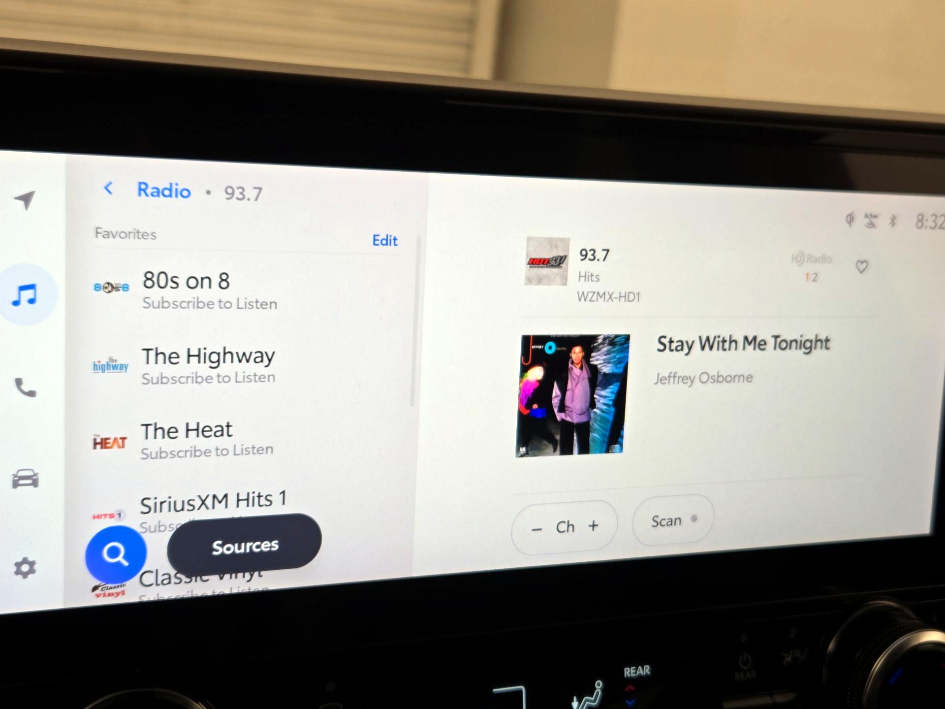 Thumbnail: 2023 Toyota Highlander - 15