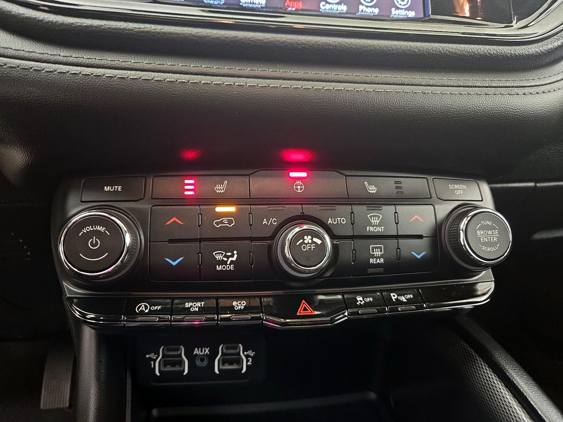 Thumbnail: 2022 Dodge Durango - 16