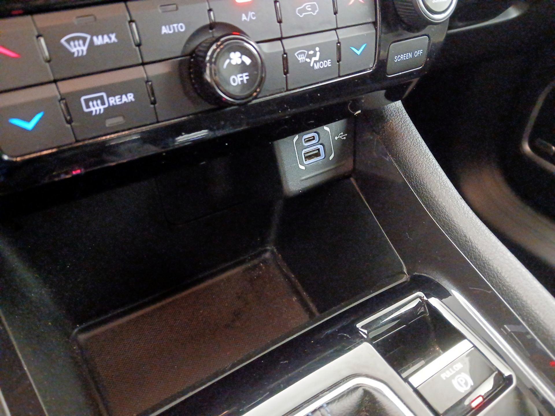 Thumbnail: 2022 Jeep Compass - 18