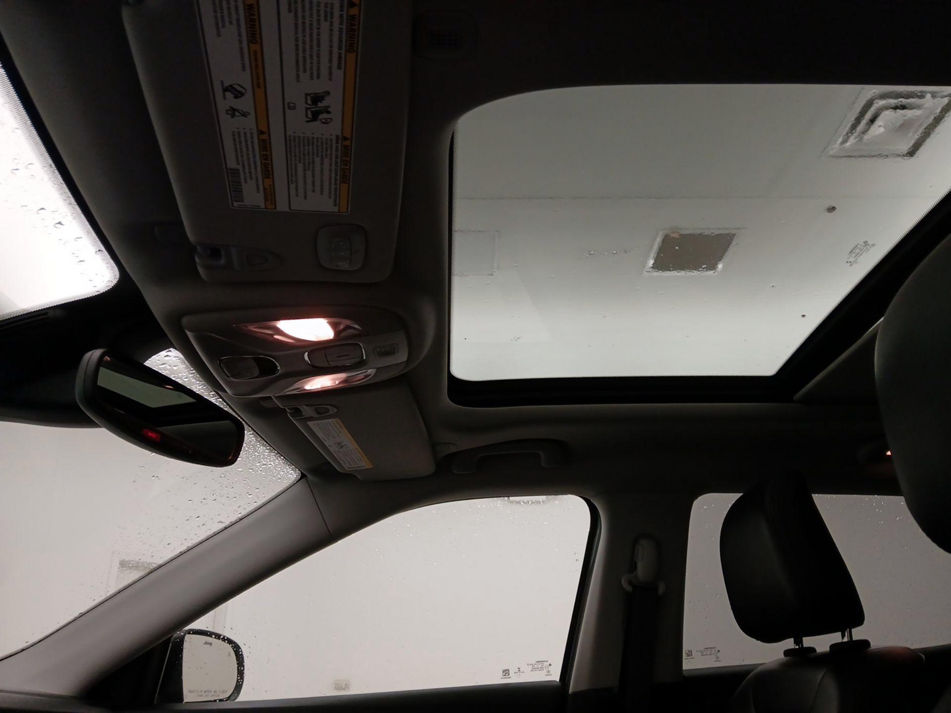 Thumbnail: 2022 Jeep Compass - 19