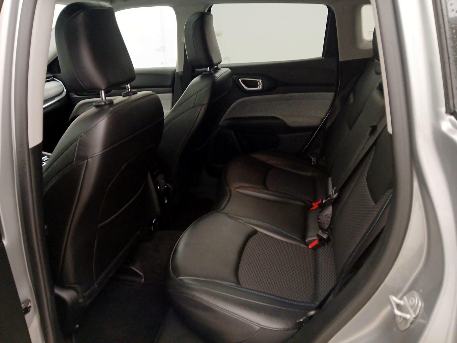 Thumbnail: 2022 Jeep Compass - 20