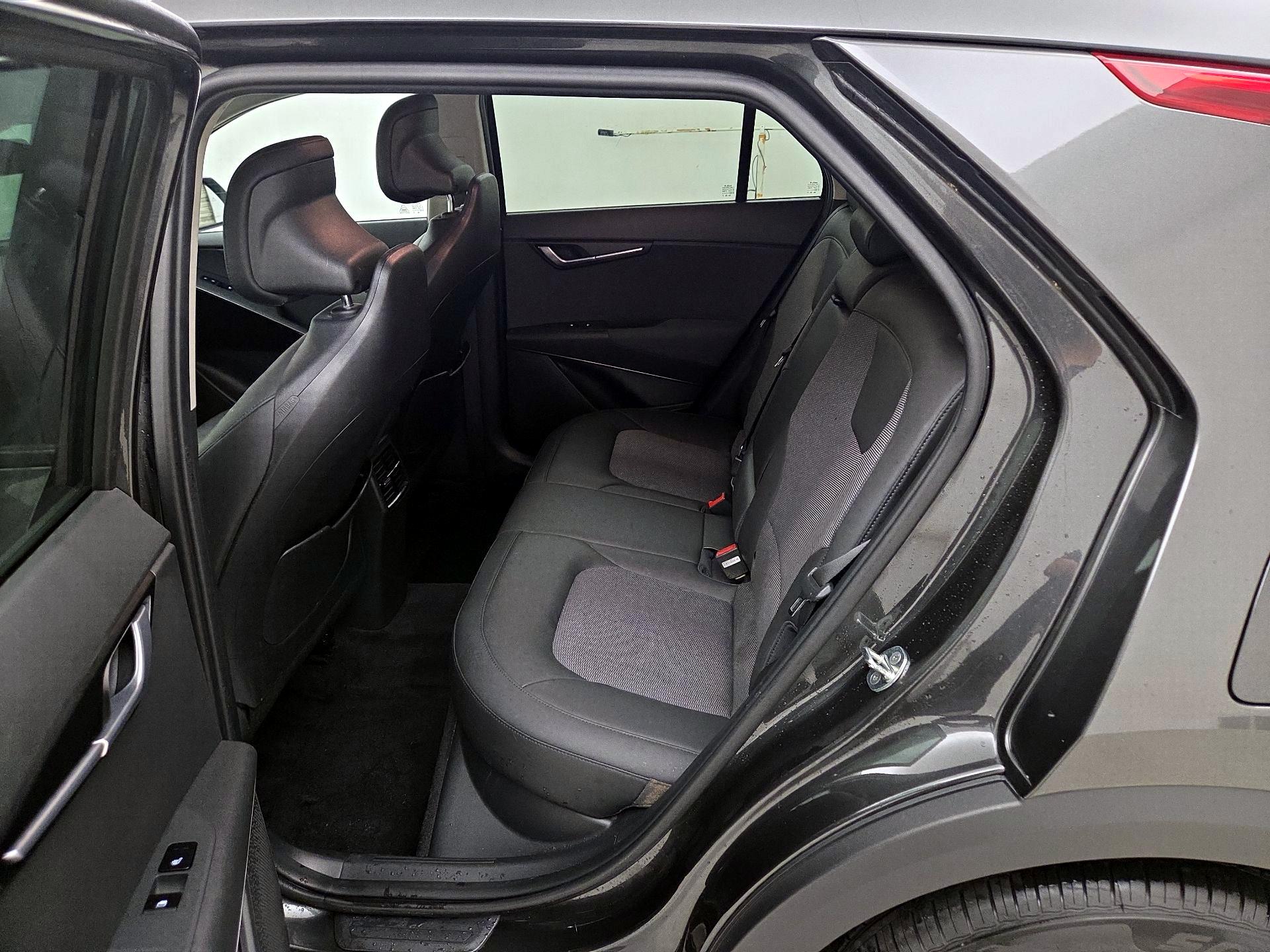 Thumbnail: 2023 Kia Niro - 20