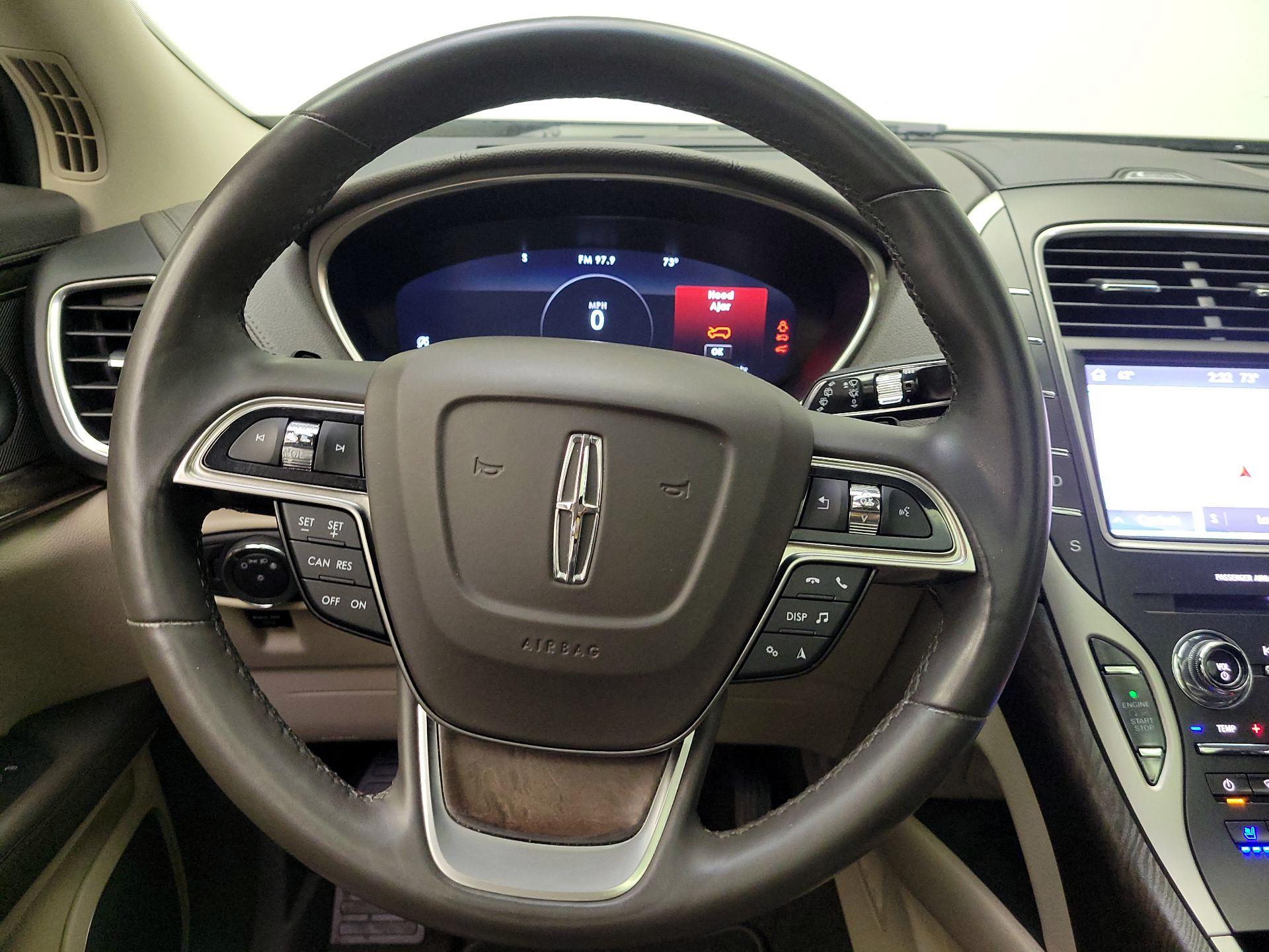 Thumbnail: 2020 Lincoln Nautilus - 10