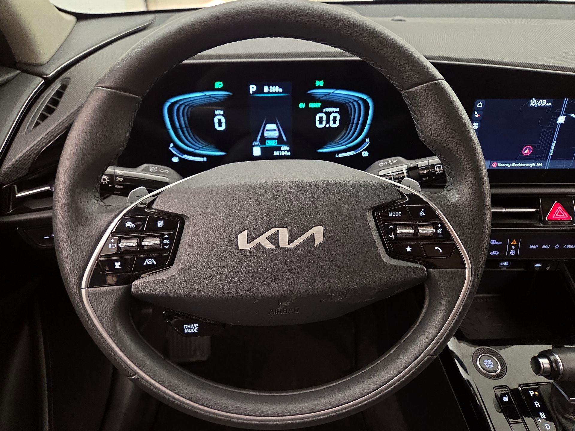 Thumbnail: 2023 Kia Niro - 10