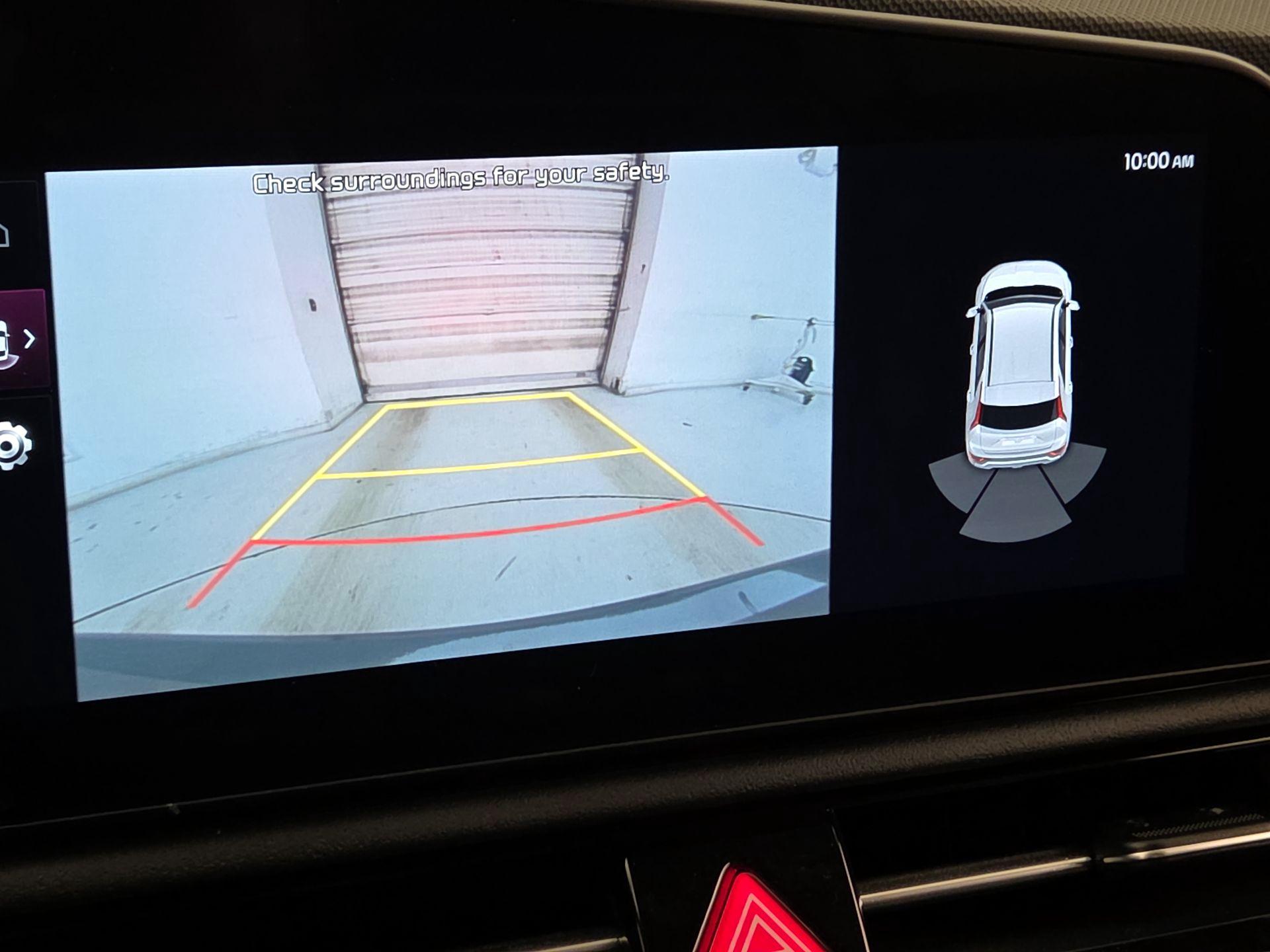 Thumbnail: 2023 Kia Niro - 15