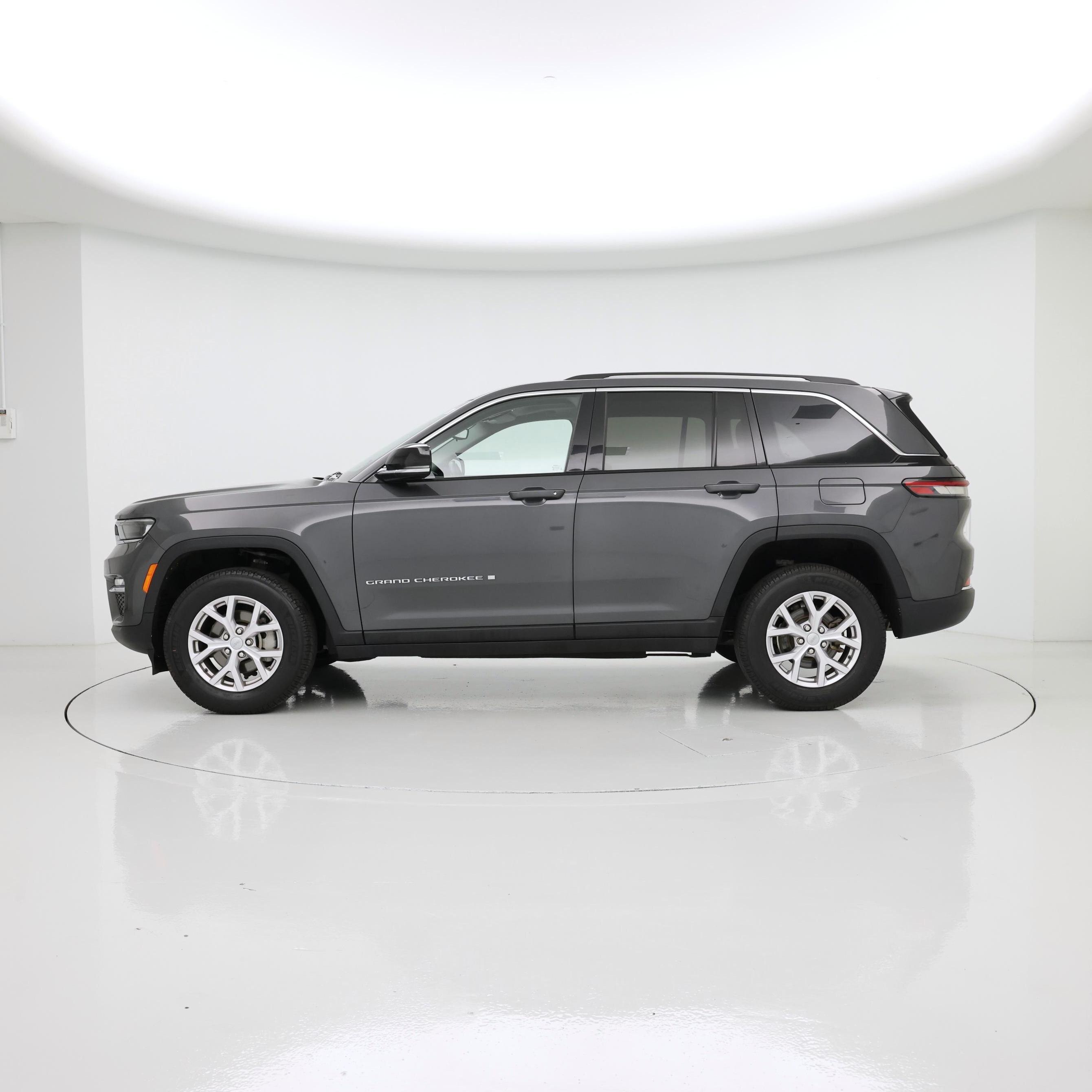 Thumbnail: 2022 Jeep Grand Cherokee - 3