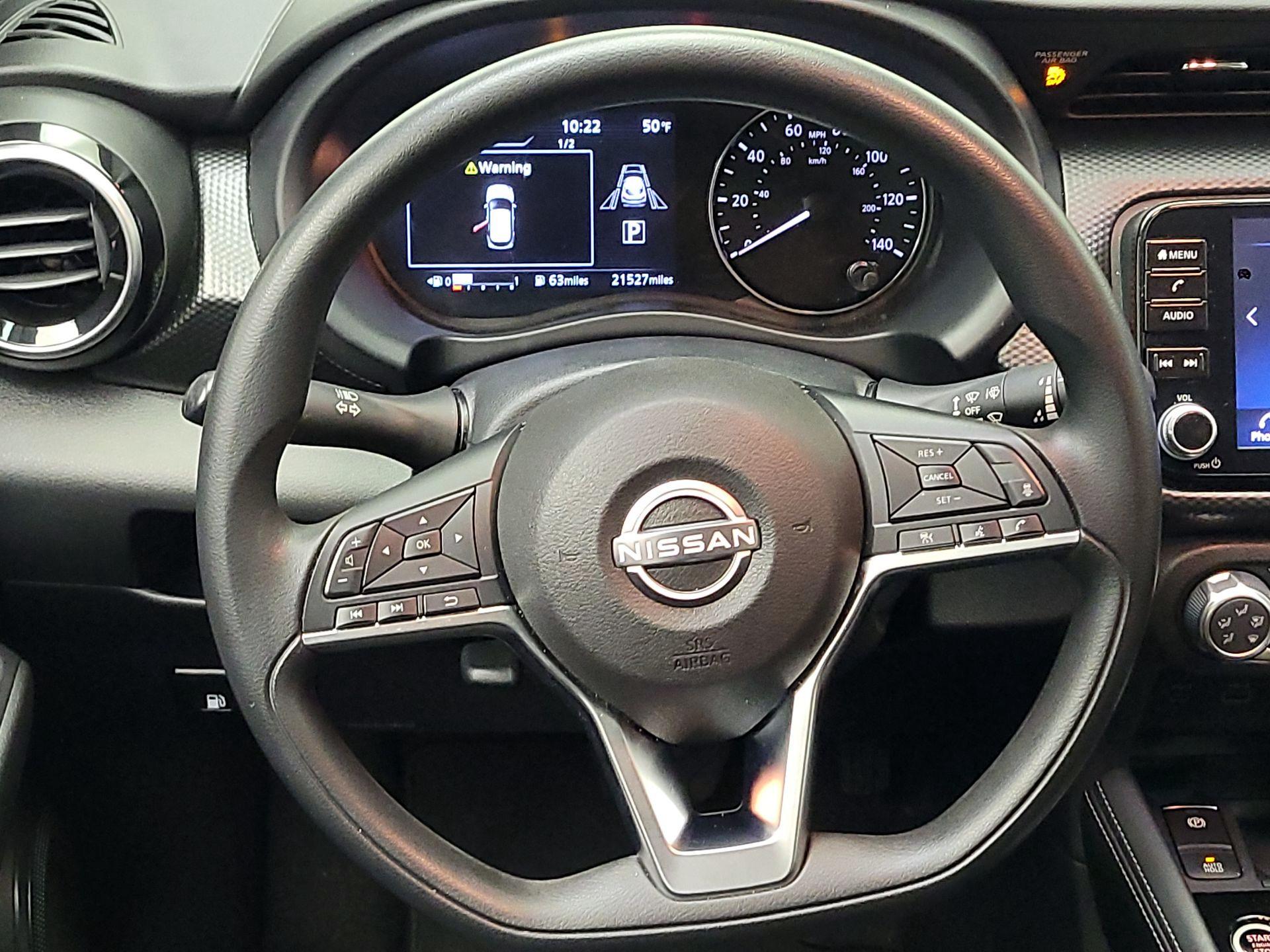 Thumbnail: 2023 Nissan Kicks - 10