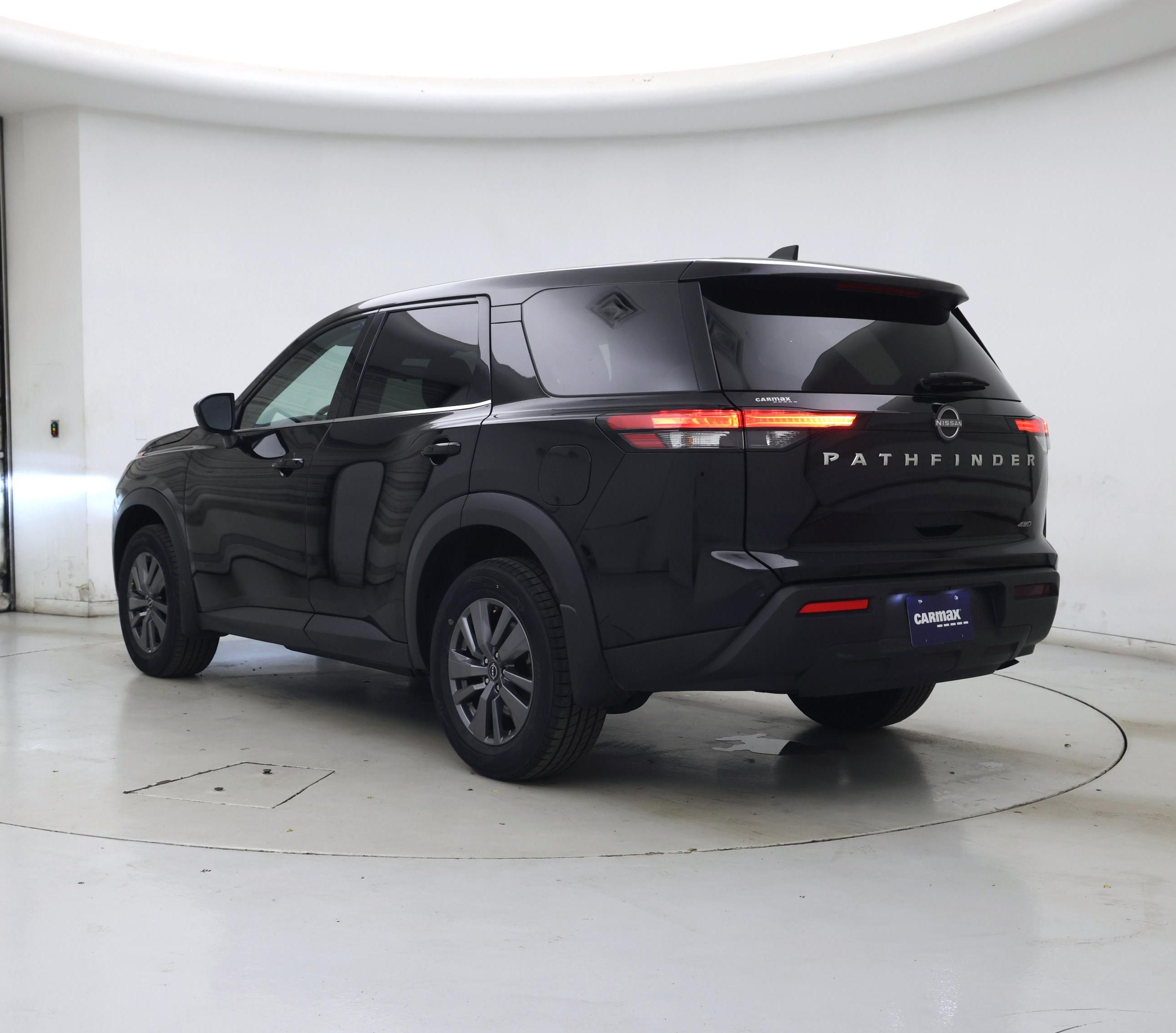 Thumbnail: 2023 Nissan Pathfinder - 2