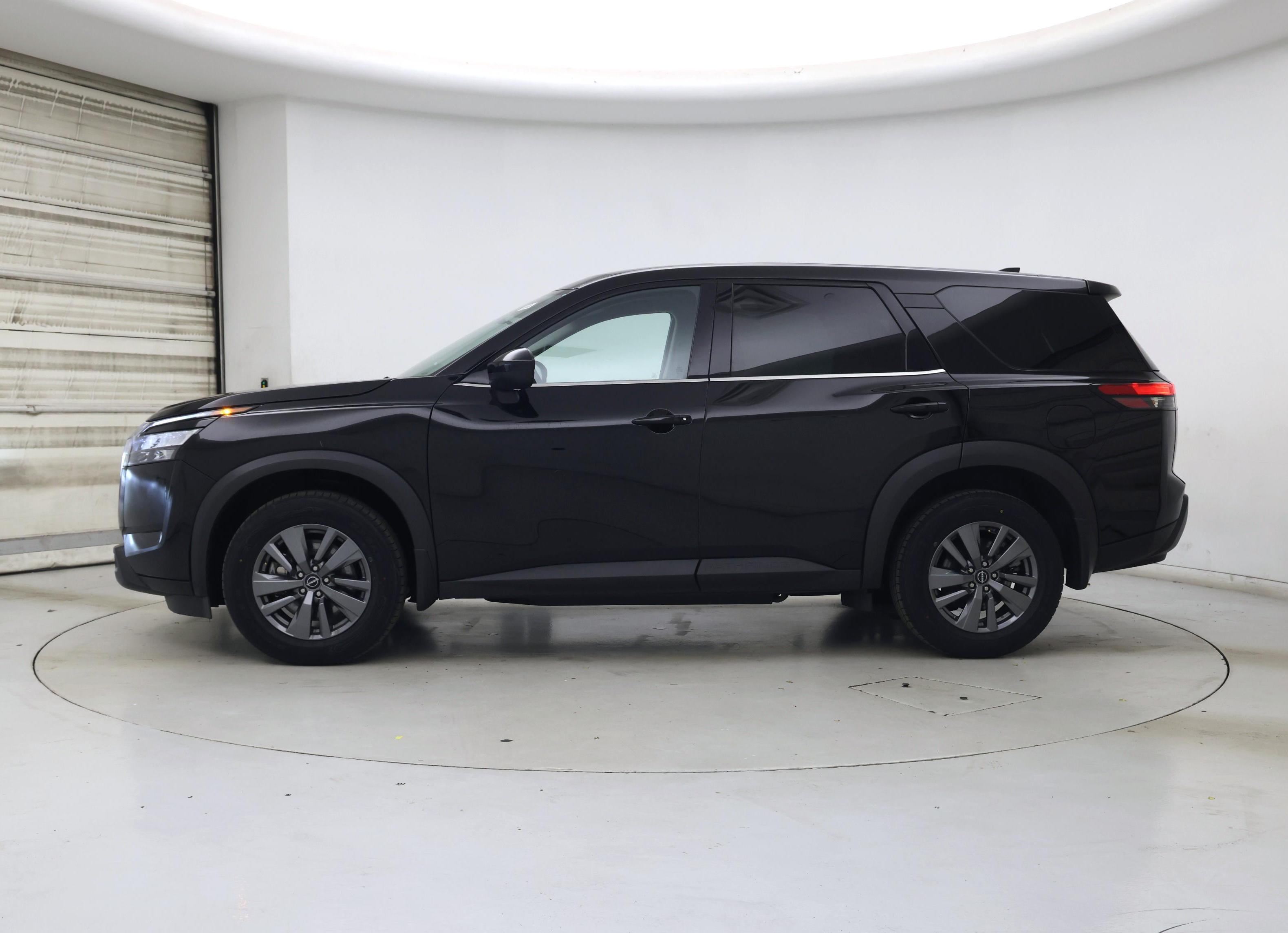 Thumbnail: 2023 Nissan Pathfinder - 3