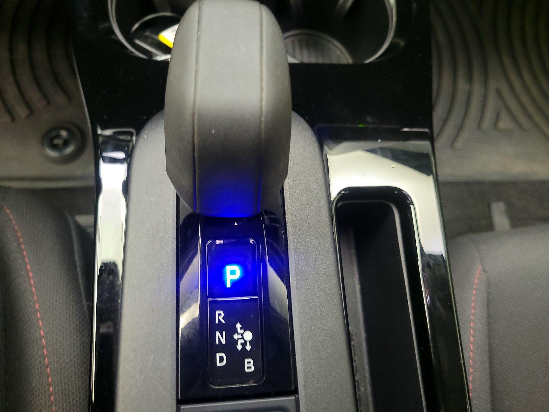 Thumbnail: 2024 Toyota Prius Prime - 15