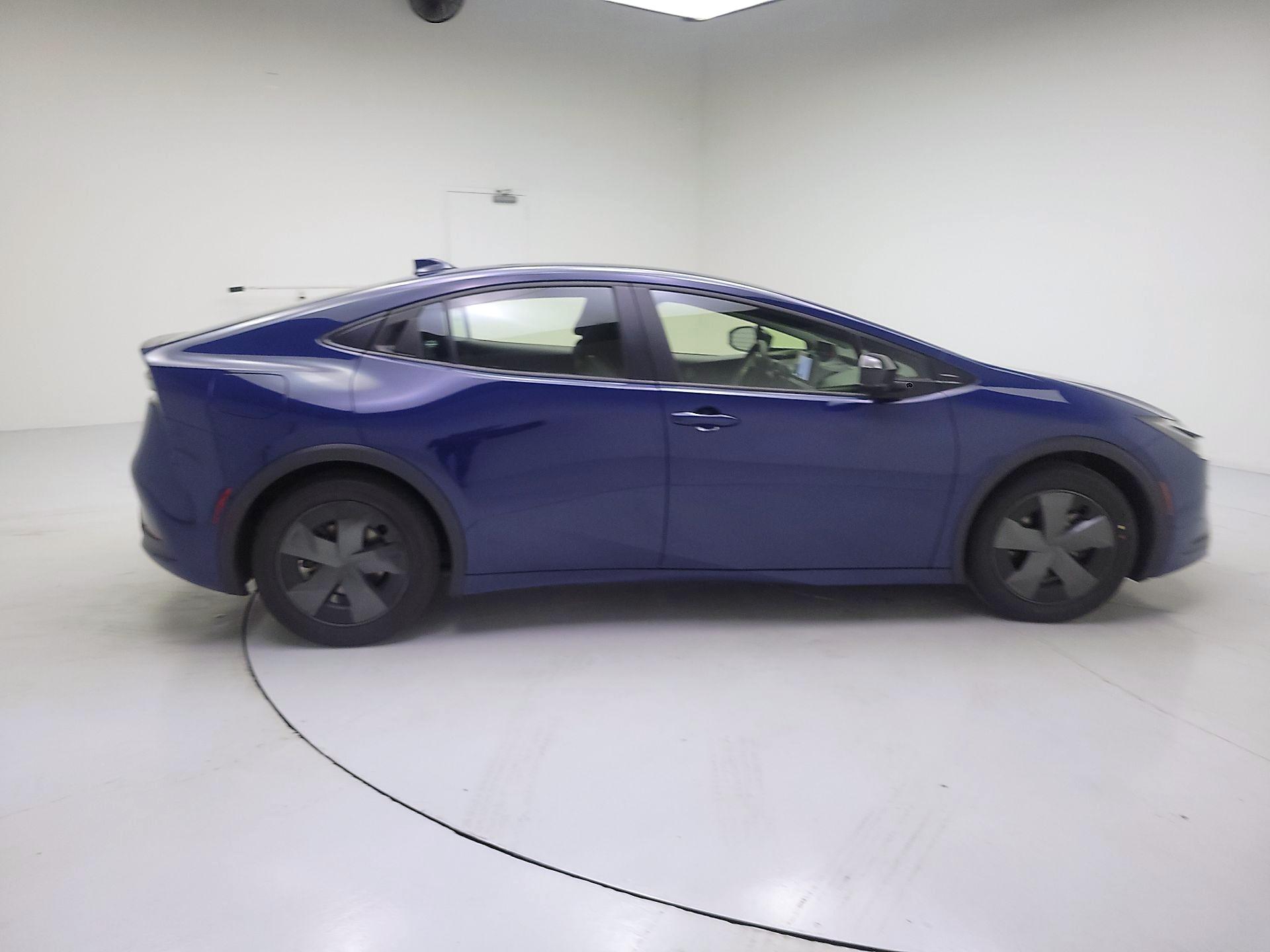 Thumbnail: 2024 Toyota Prius Prime - 4