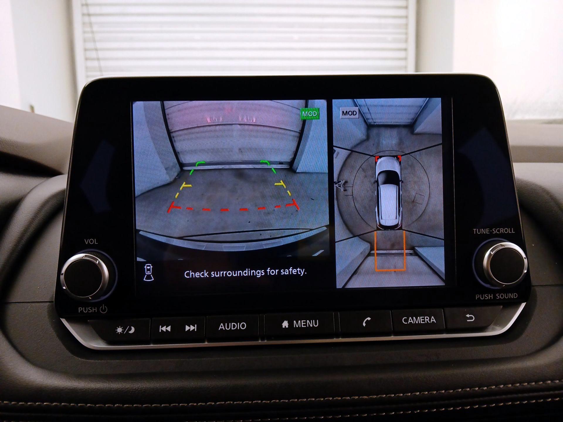 Thumbnail: 2023 Nissan Rogue - 13