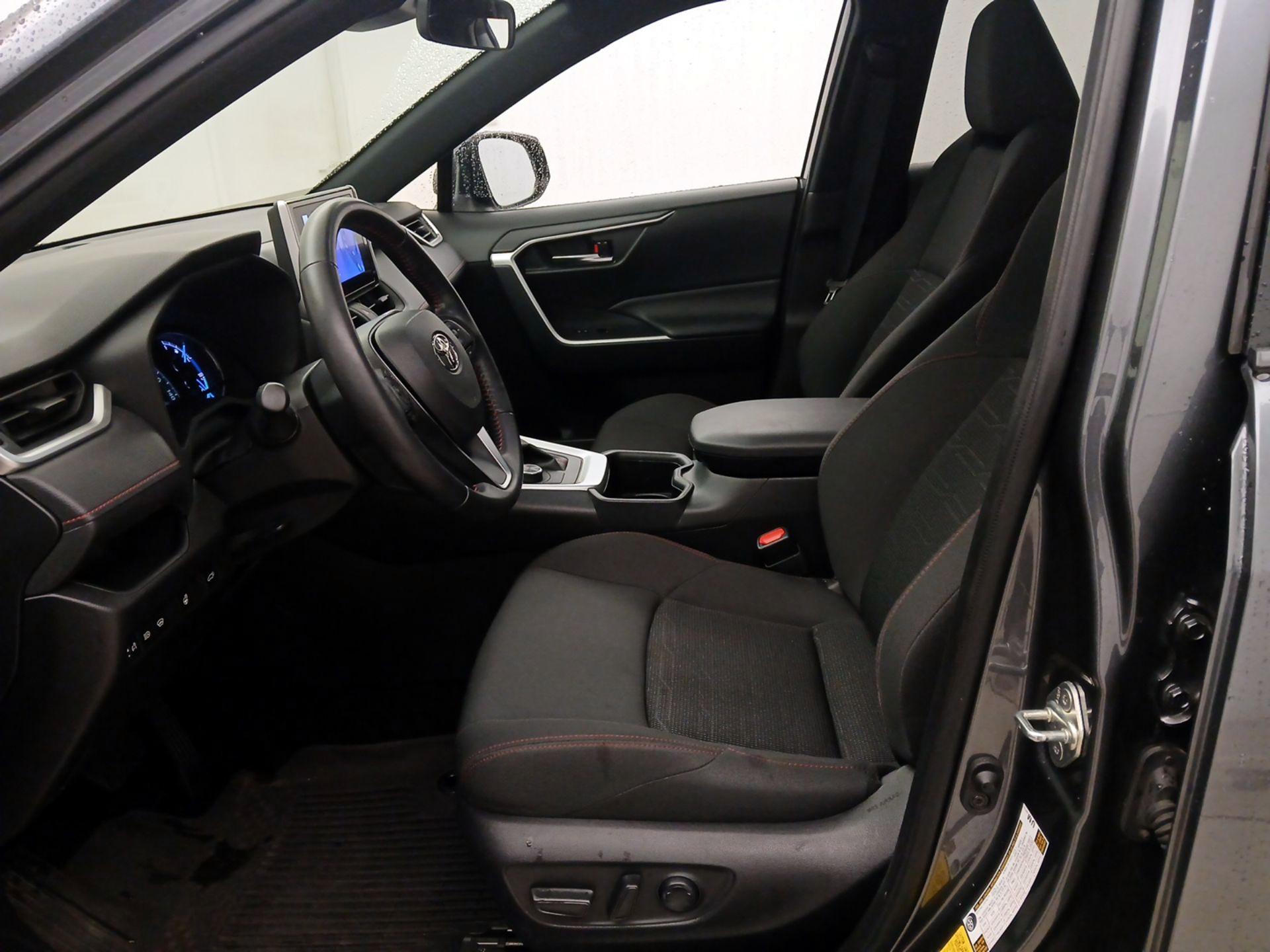 Thumbnail: 2023 Toyota RAV4 - 11