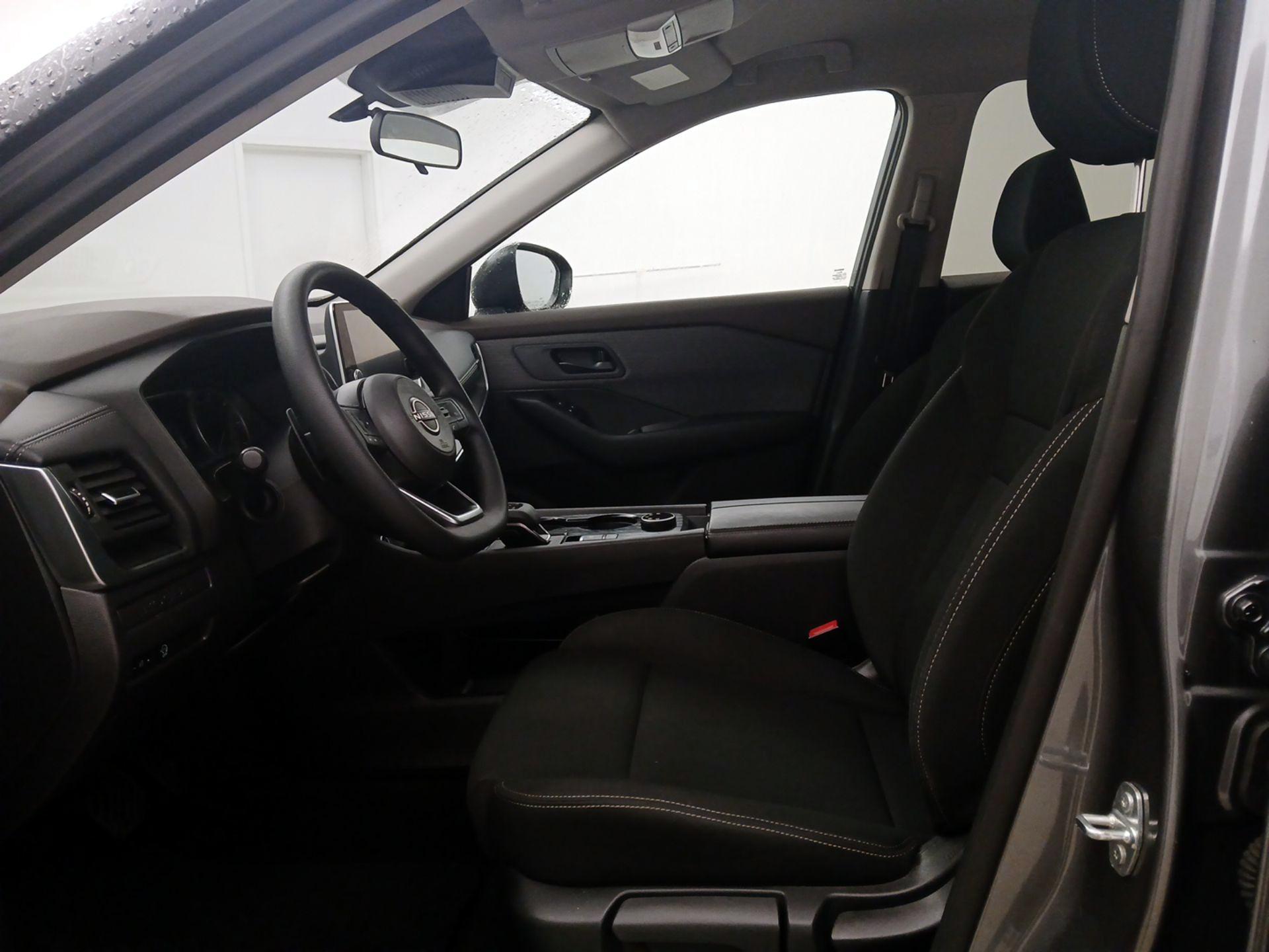 Thumbnail: 2023 Nissan Rogue - 11