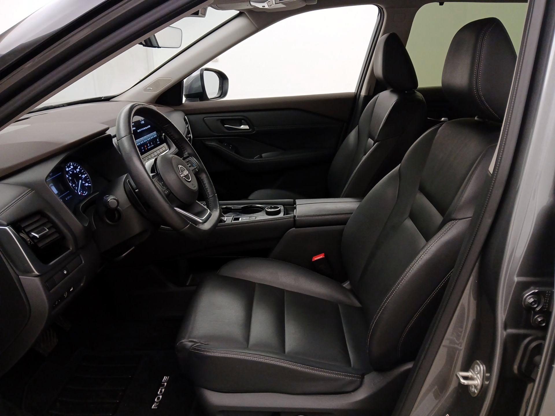 Thumbnail: 2023 Nissan Rogue - 11