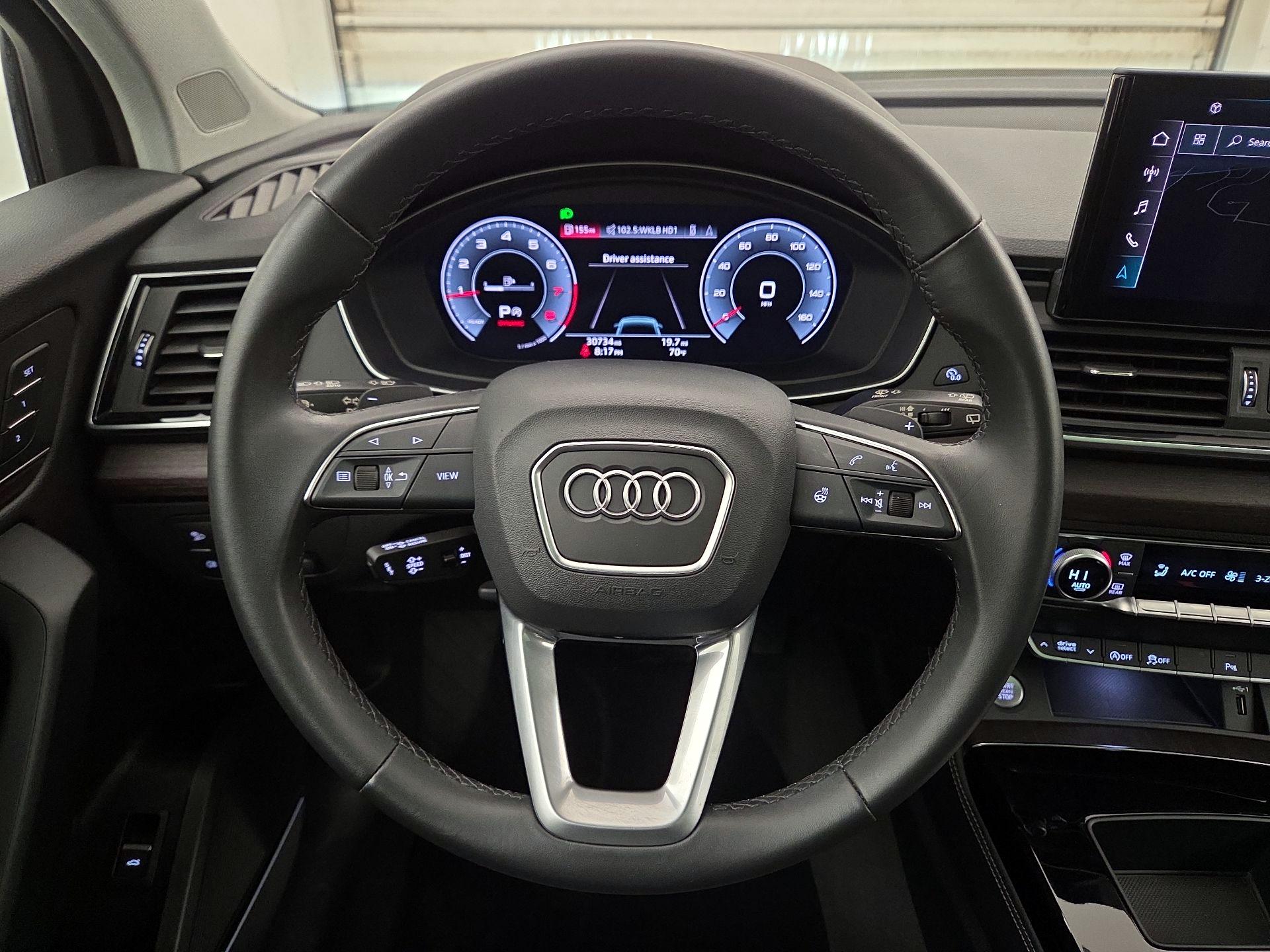 Thumbnail: 2023 Audi Q5 - 10