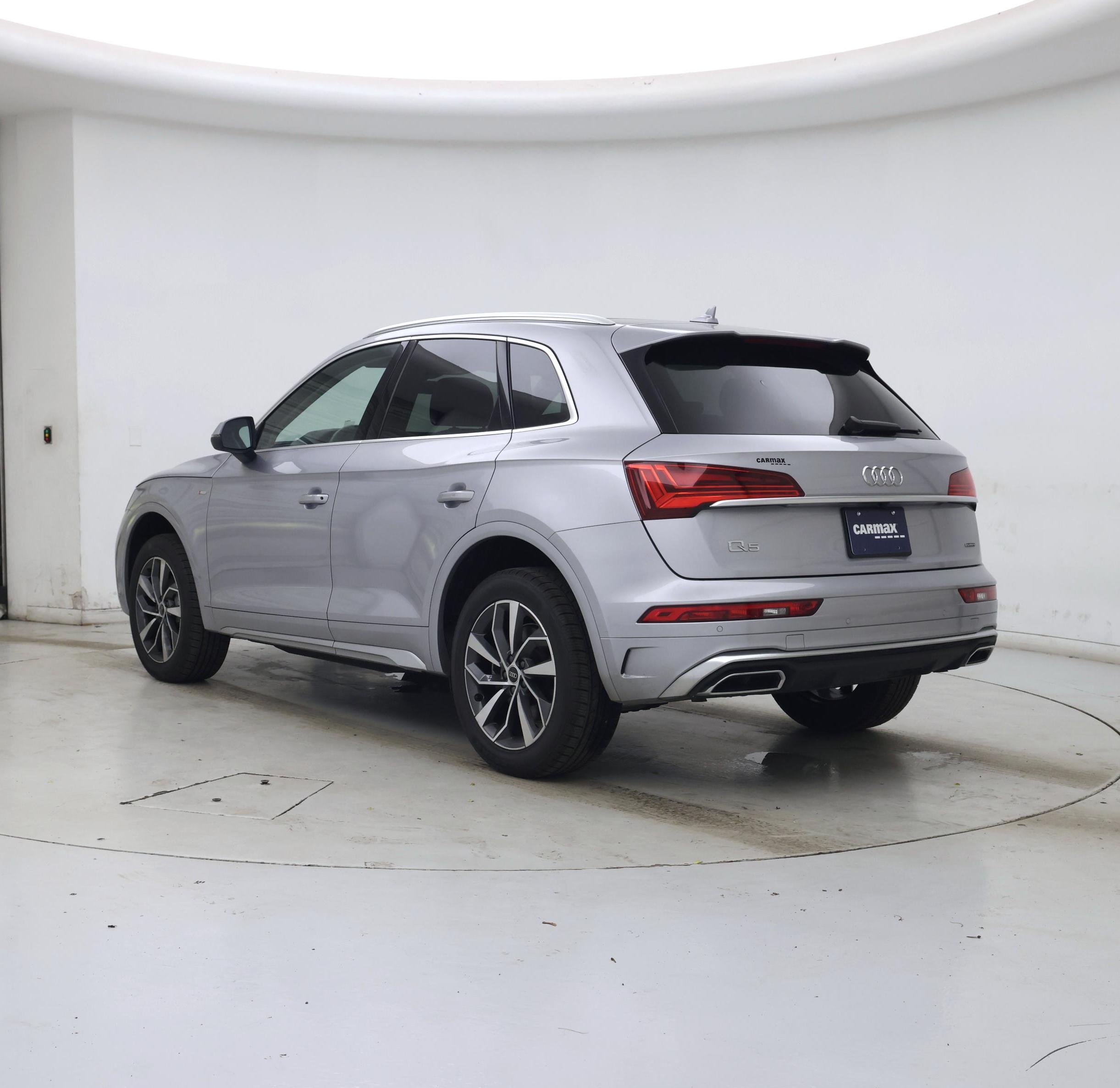Thumbnail: 2023 Audi Q5 - 2