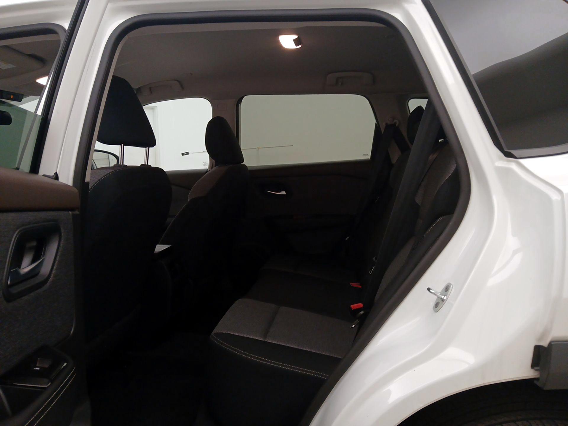 Thumbnail: 2023 Nissan Rogue - 19