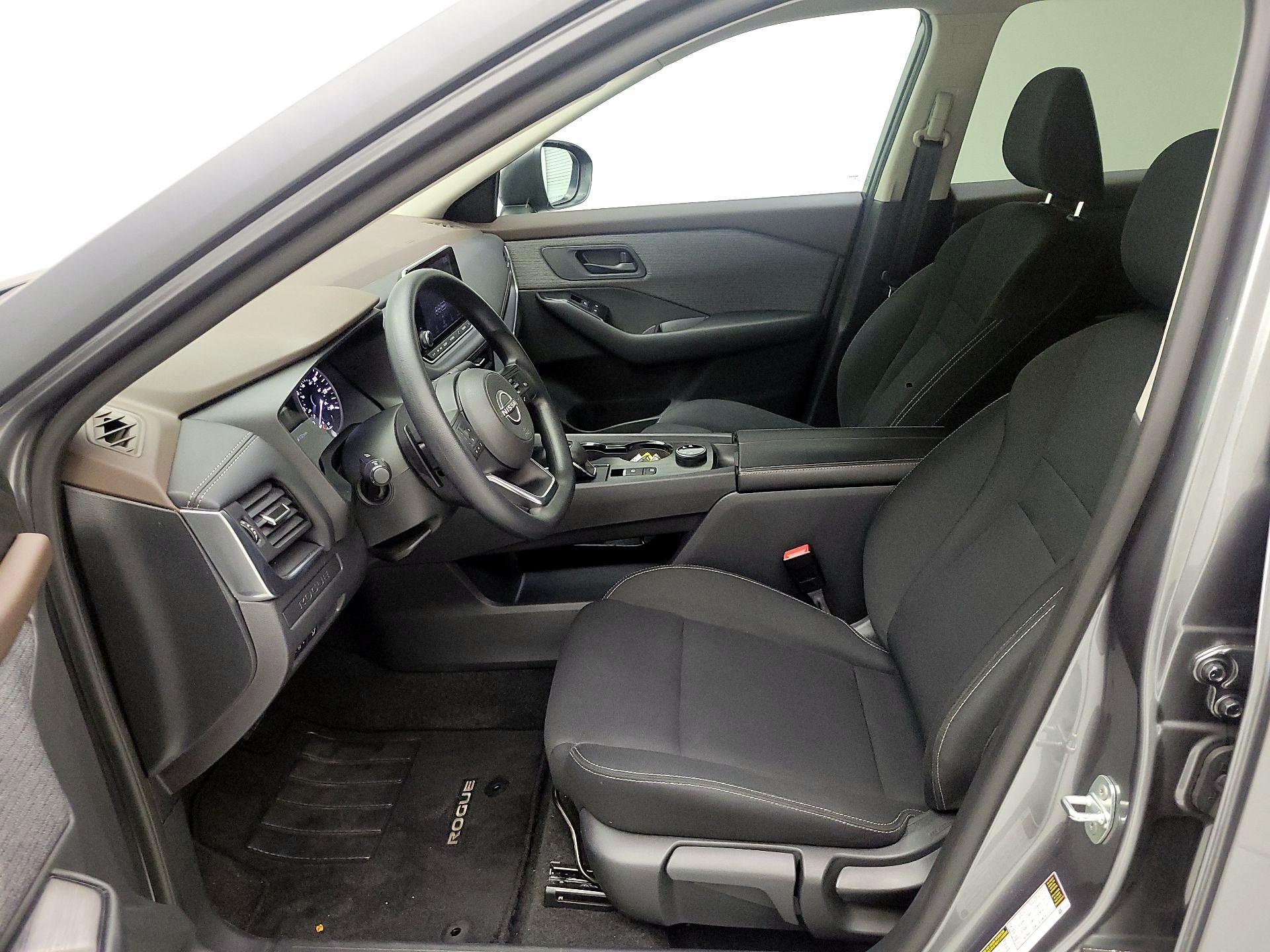 Thumbnail: 2023 Nissan Rogue - 9